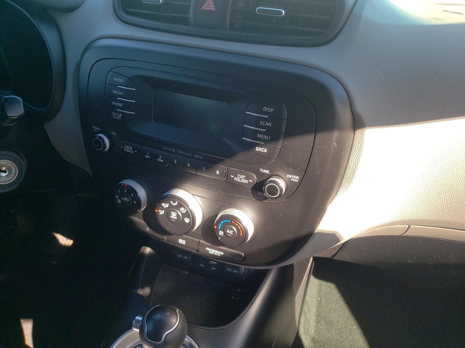 Photo 9 from auction – 2016 KIA SOUL with VIN KNDJN2A27G7325134