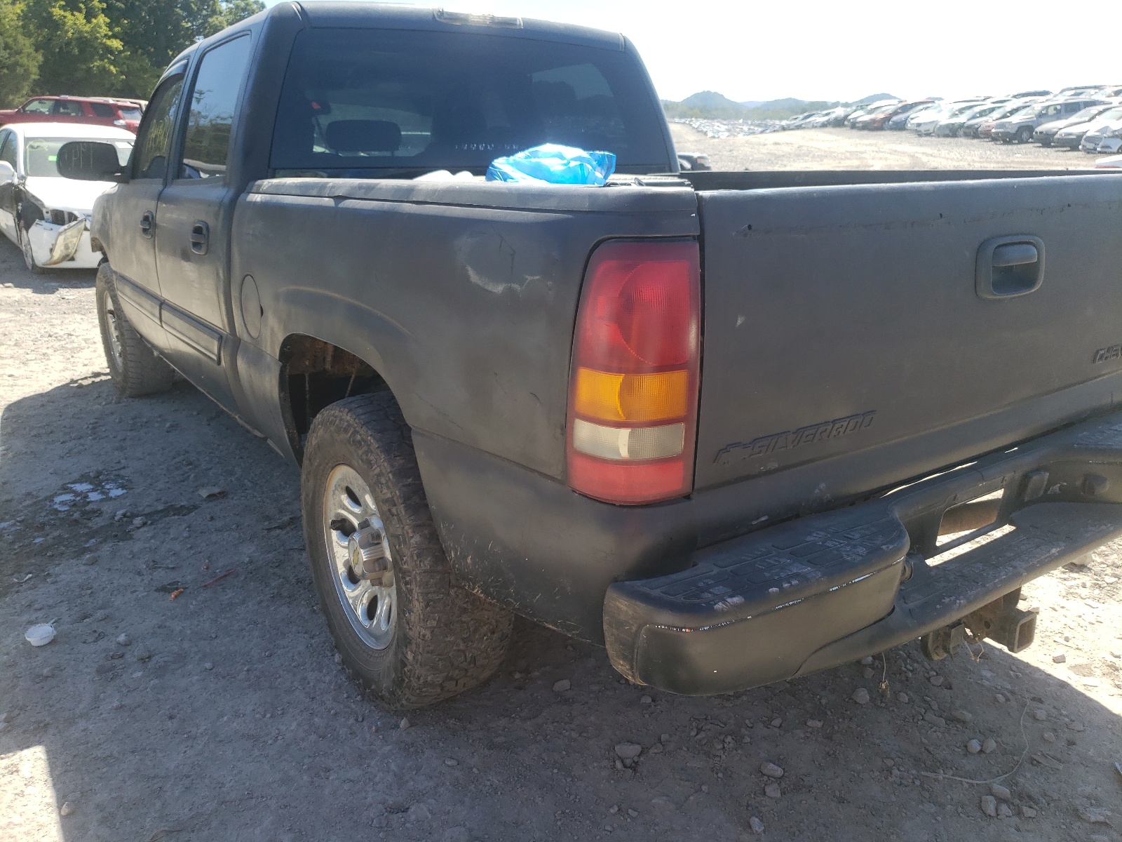 Zdjęcie 3 z aukcji – 2005 CHEVROLET SILVERADO z VIN 2GCEK13T651190023