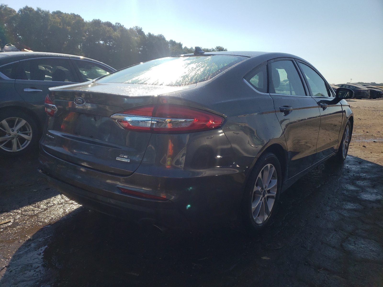 Photo 4 from auction – 2019 FORD FUSION SE with VIN 3FA6P0HD0KR277768