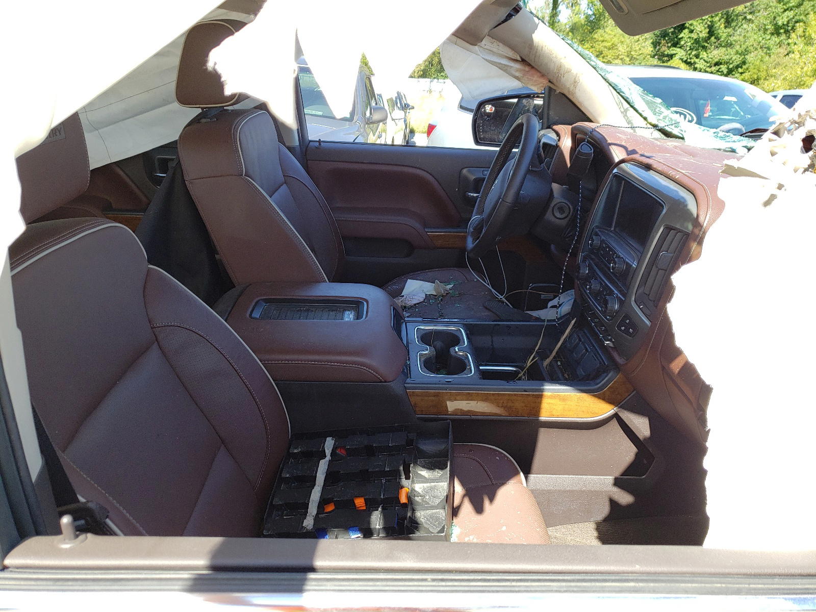 Photo 5 from auction – 2016 CHEVROLET SILVERADO with VIN 3GCUKTEC7GG254665