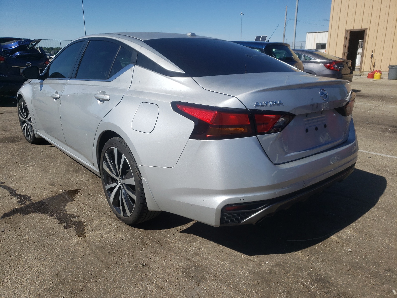Photo 3 from auction – 2020 NISSAN ALTIMA SR with VIN 1N4BL4CV0LC230869