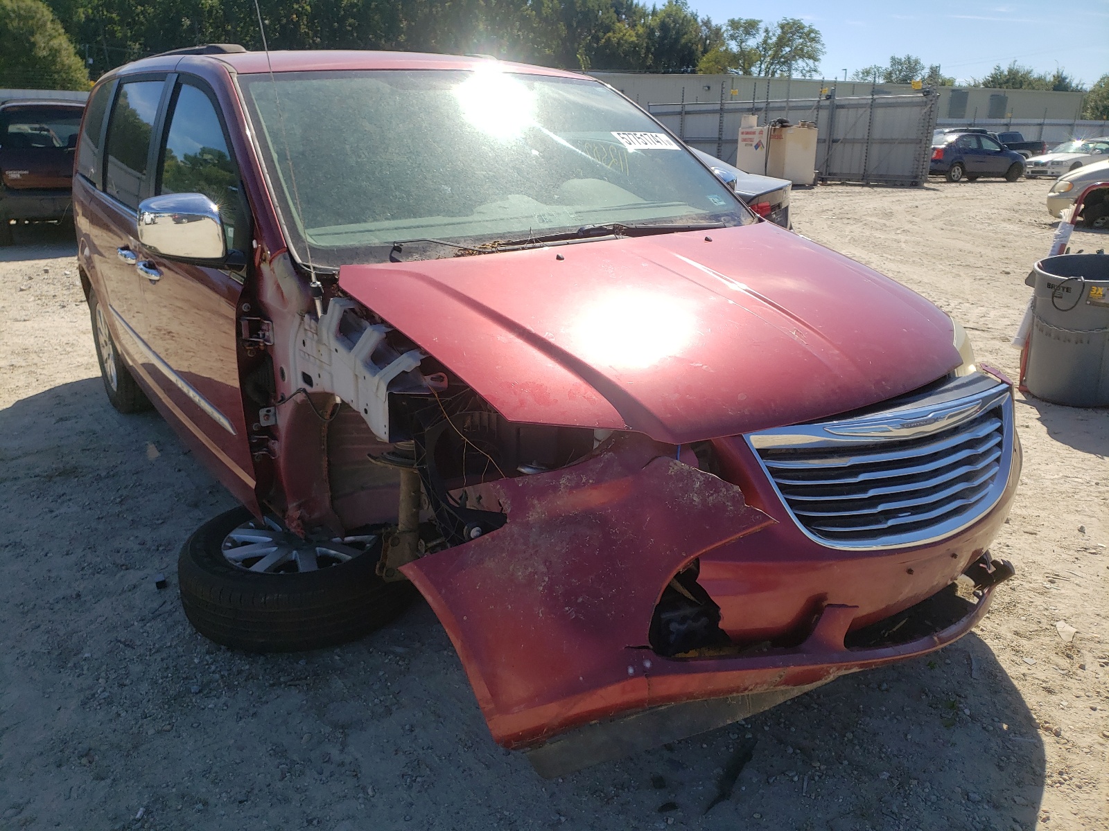 CHRYSLER TOWN & COU 2012 with VIN 2C4RC1CG9CR170882 - Photo from auction