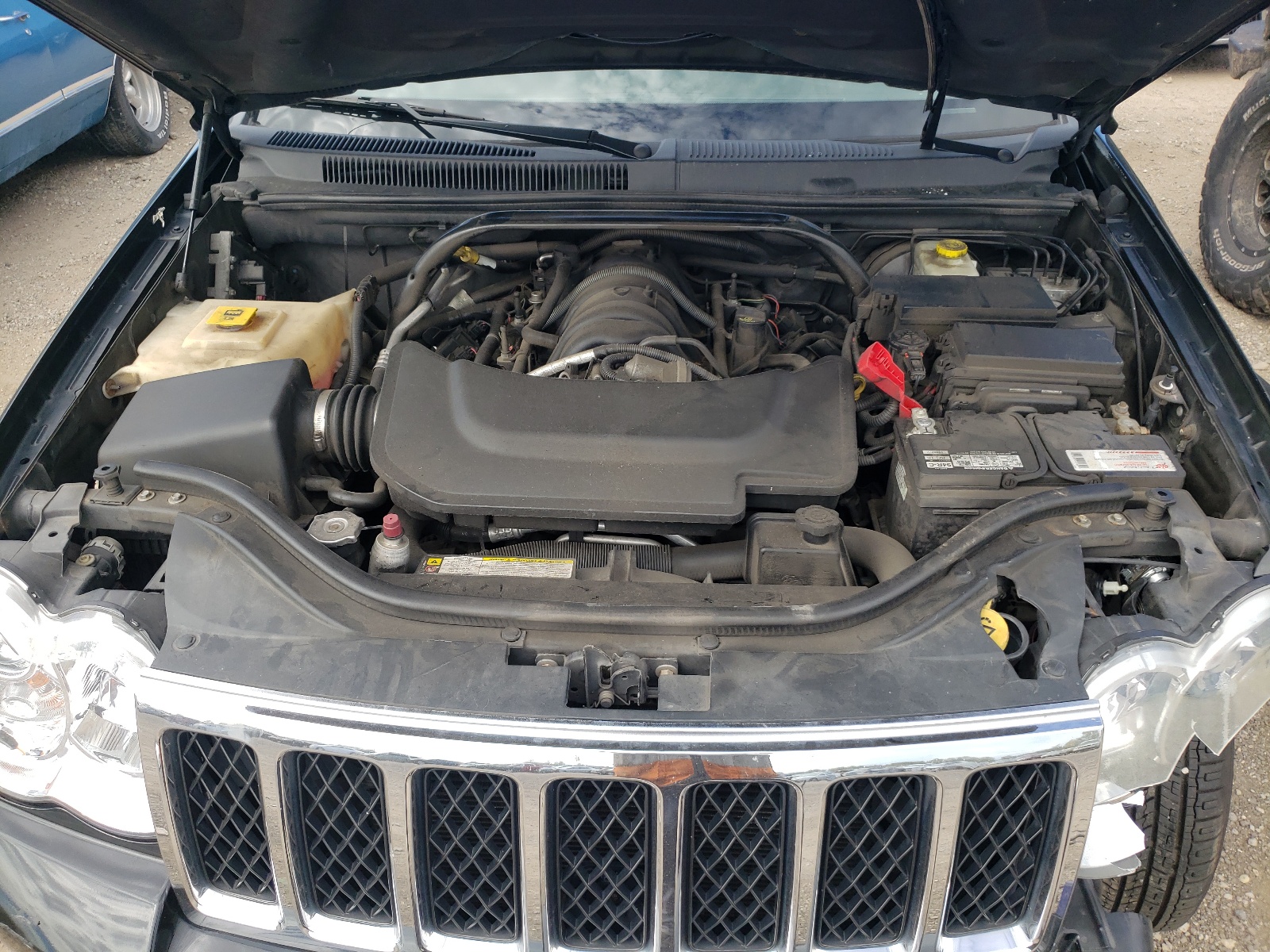 Photo 7 from auction – 2008 JEEP GRAND CHER with VIN 1J8HR68298C152265