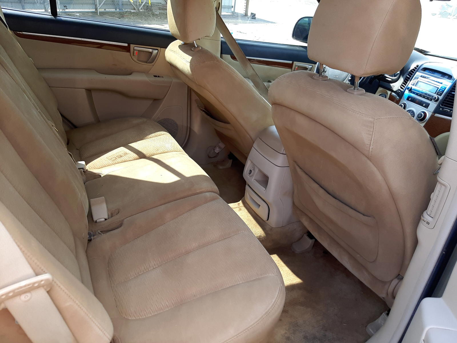 Photo 6 from auction – 2007 HYUNDAI SANTA FE G with VIN 5NMSG13D07H094951