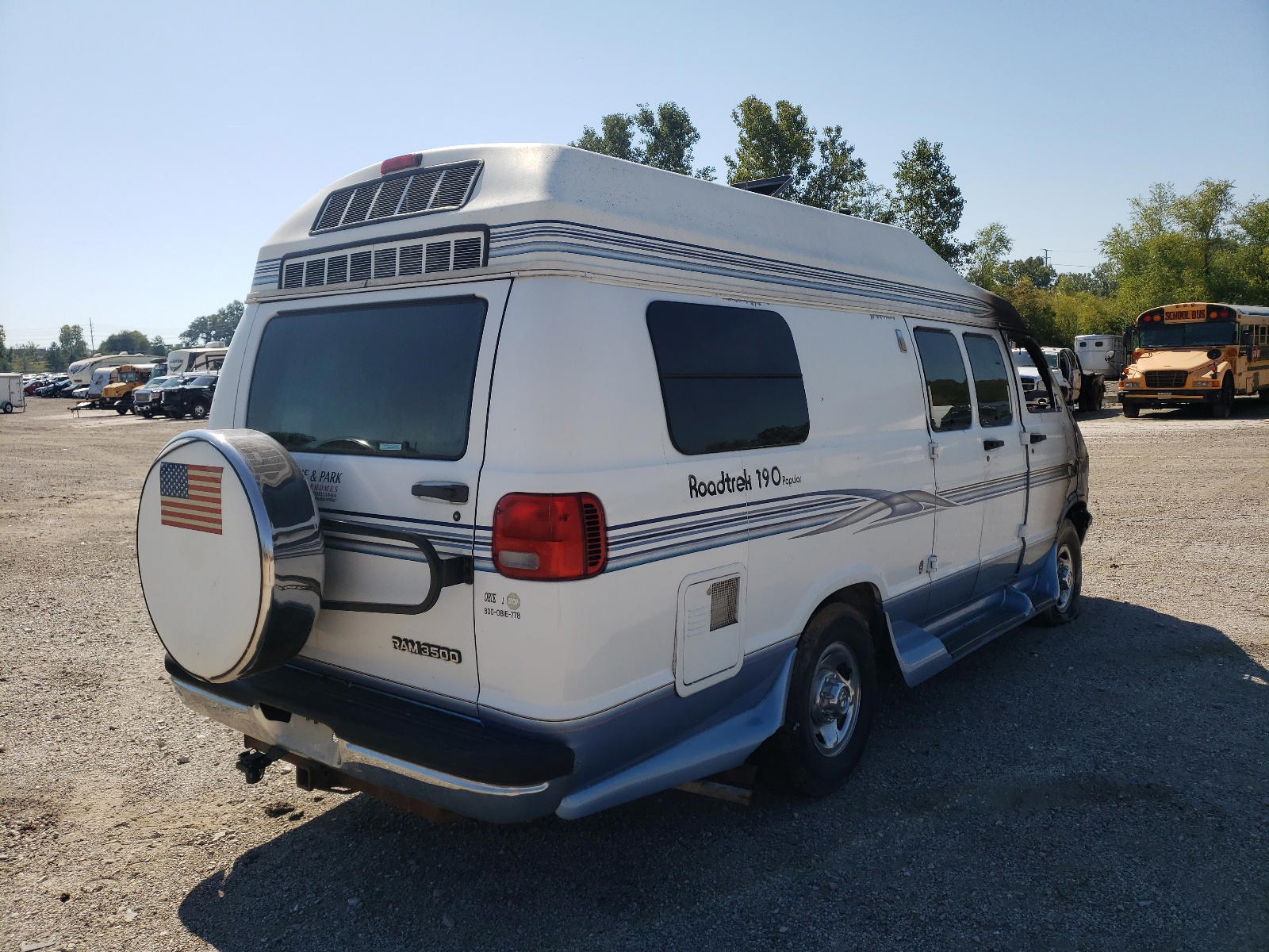 Photo 4 from auction – 2000 DODGE RAM VAN B3 with VIN 2B6KB31Y8YK142183