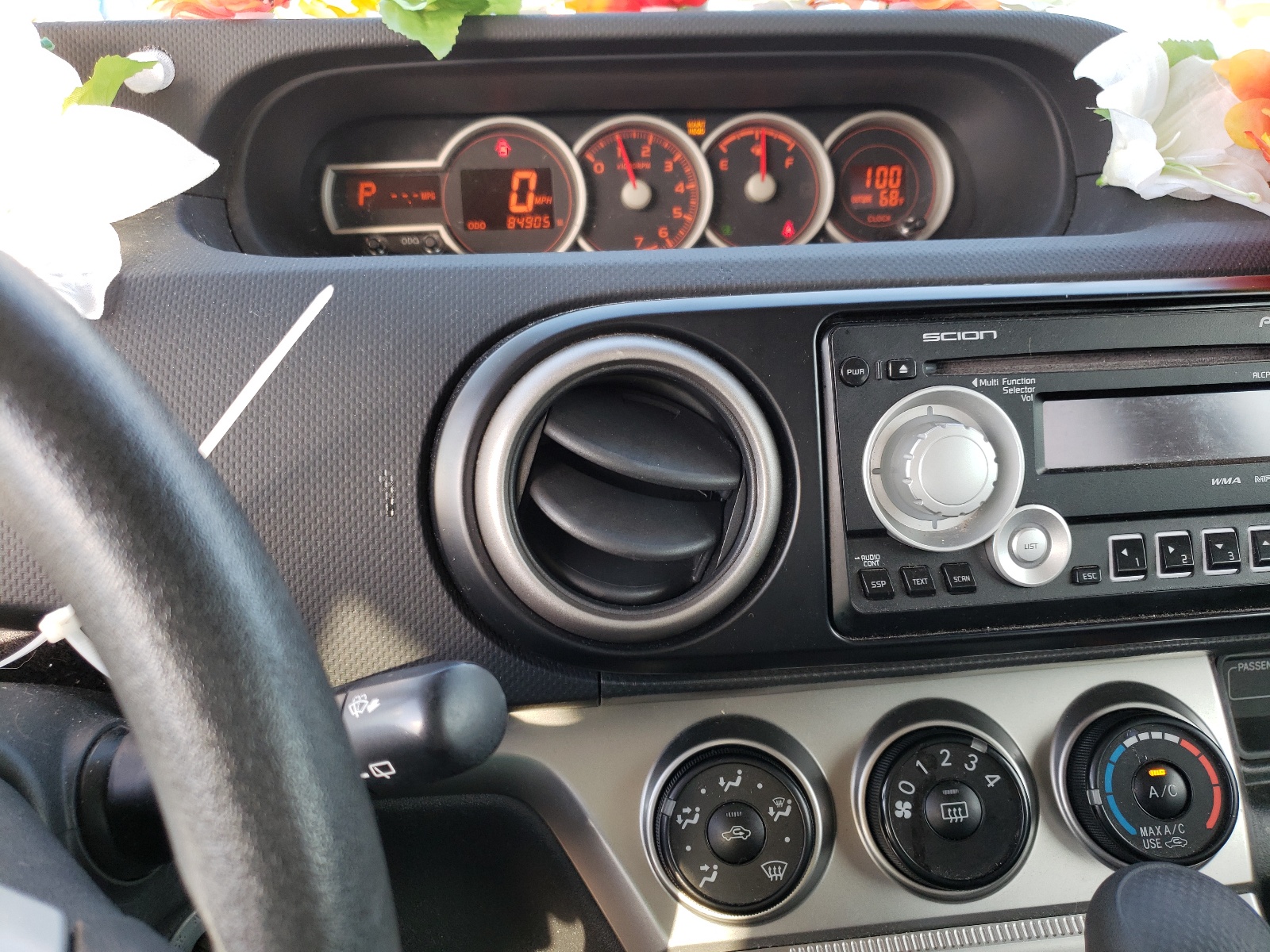 Photo 9 from auction – 2011 TOYOTA SCION XB with VIN JTLZE4FE1B1135864
