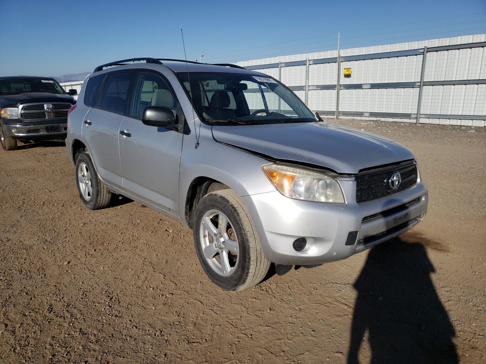 TOYOTA RAV4 2008 with VIN JTMBD33V885183720 - Photo from auction