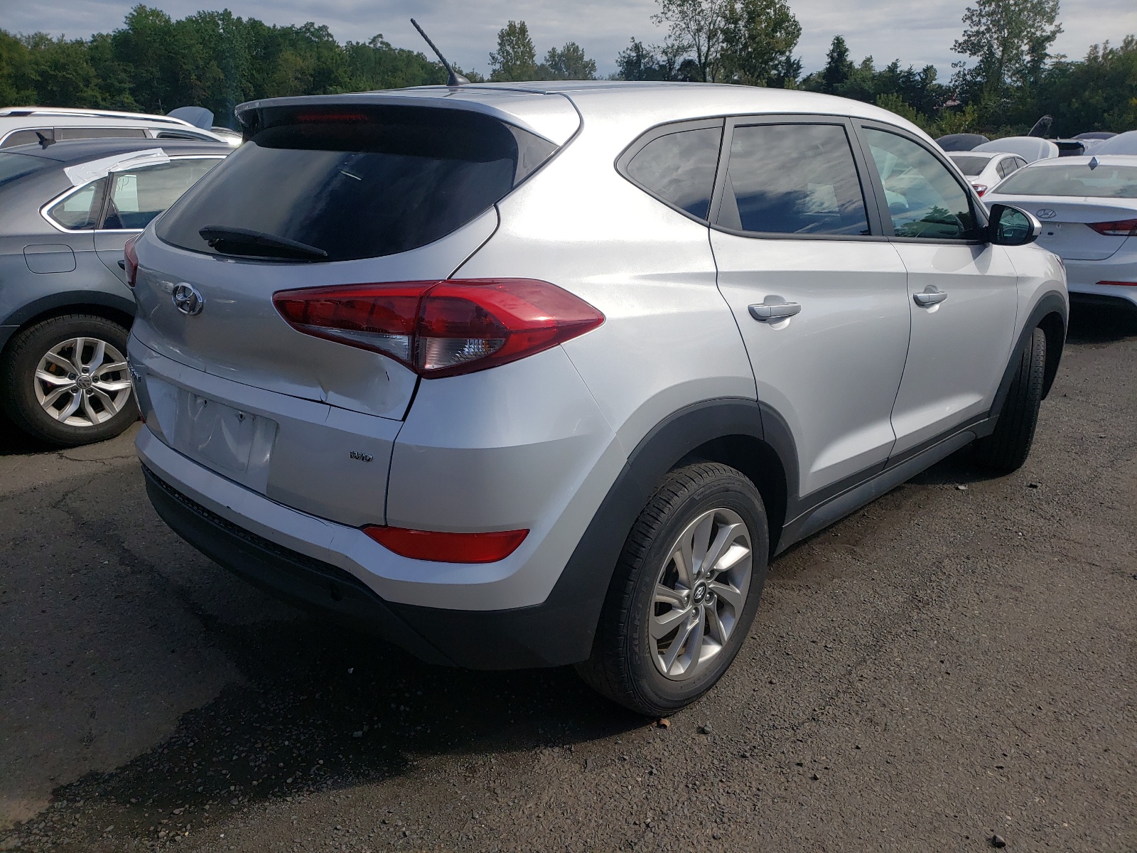 Photo 4 from auction – 2018 HYUNDAI TUCSON SE with VIN KM8J2CA45JU822347