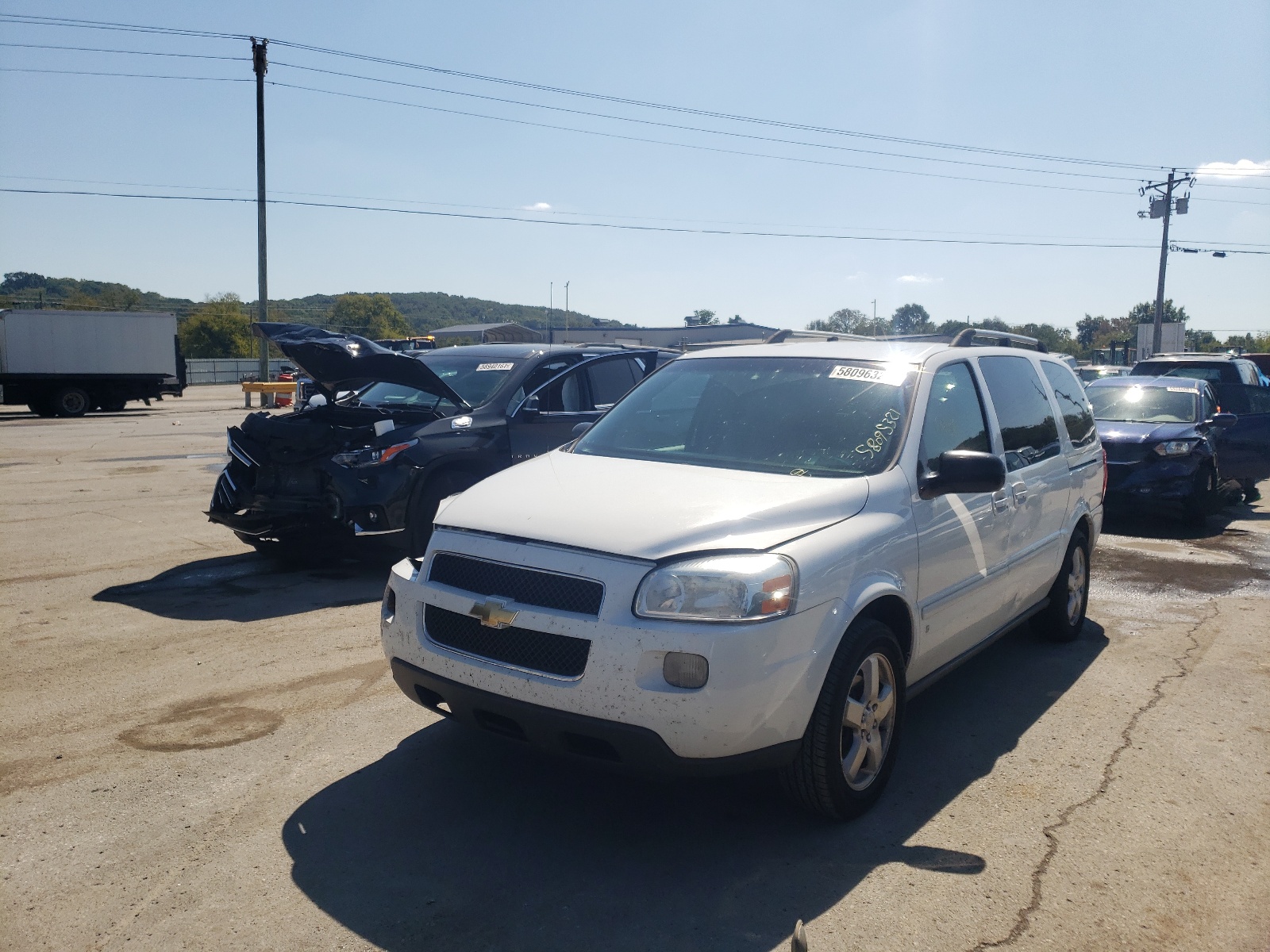 Foto 2 de la subasta – 2007 CHEVROLET UPLANDER L con VIN 1GNDV33177D217404