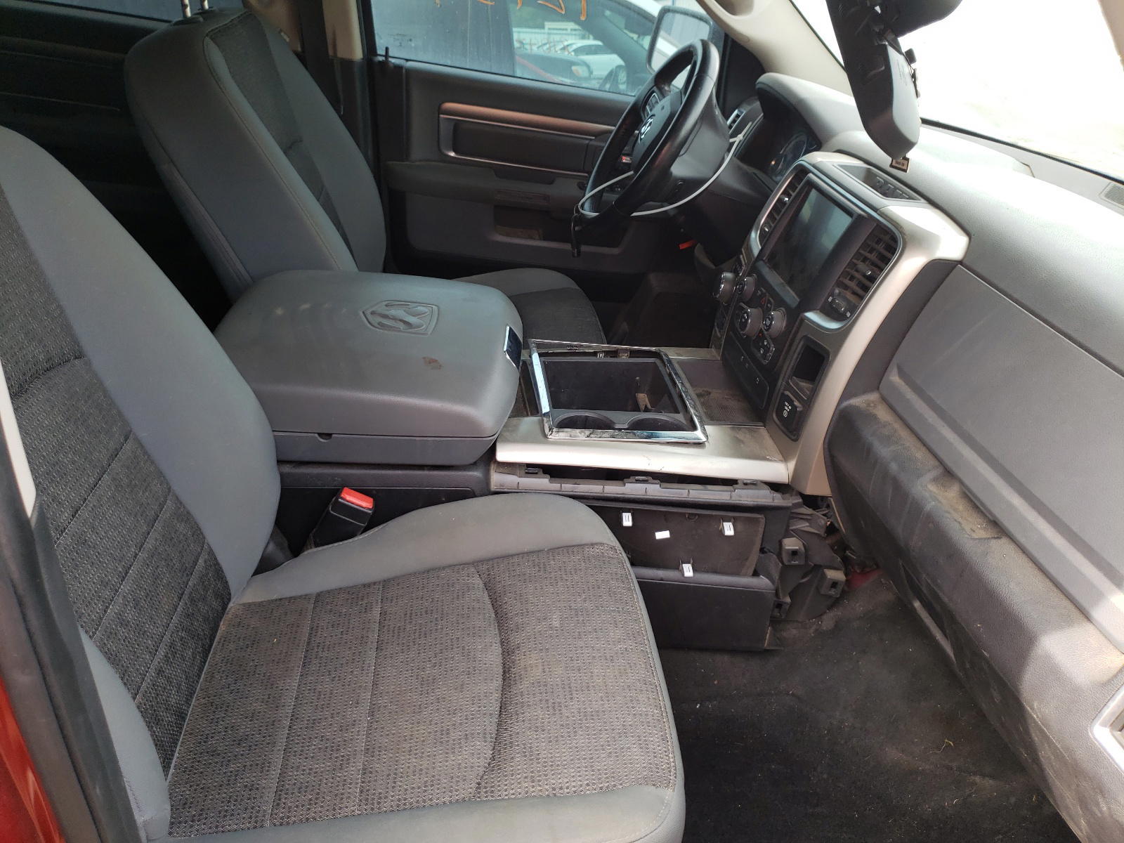 Photo 5 from auction – 2013 RAM 1500 SLT with VIN 1C6RR7LTXDS678185