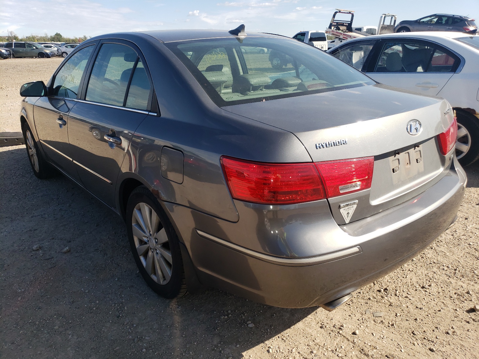 Photo 3 from auction – 2009 HYUNDAI SONATA SE with VIN 5NPEU46F99H499278