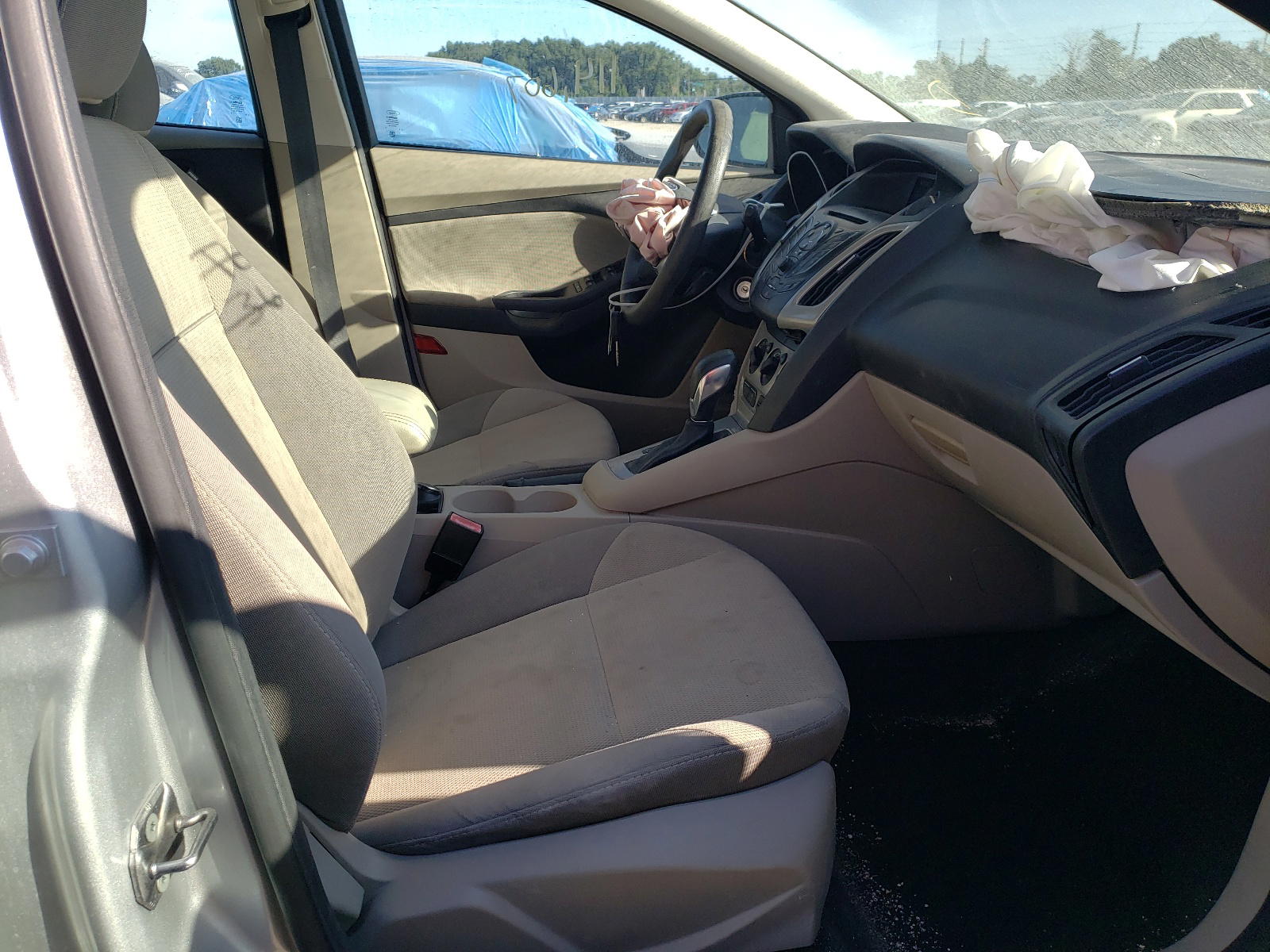 Photo 5 from auction – 2013 FORD FOCUS SE with VIN 1FADP3K27DL240976