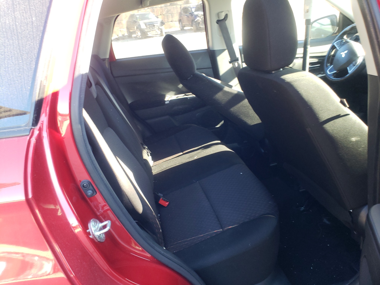 Photo 6 from auction – 2019 MITSUBISHI OUTLANDER with VIN JA4AR3AU3KU027468
