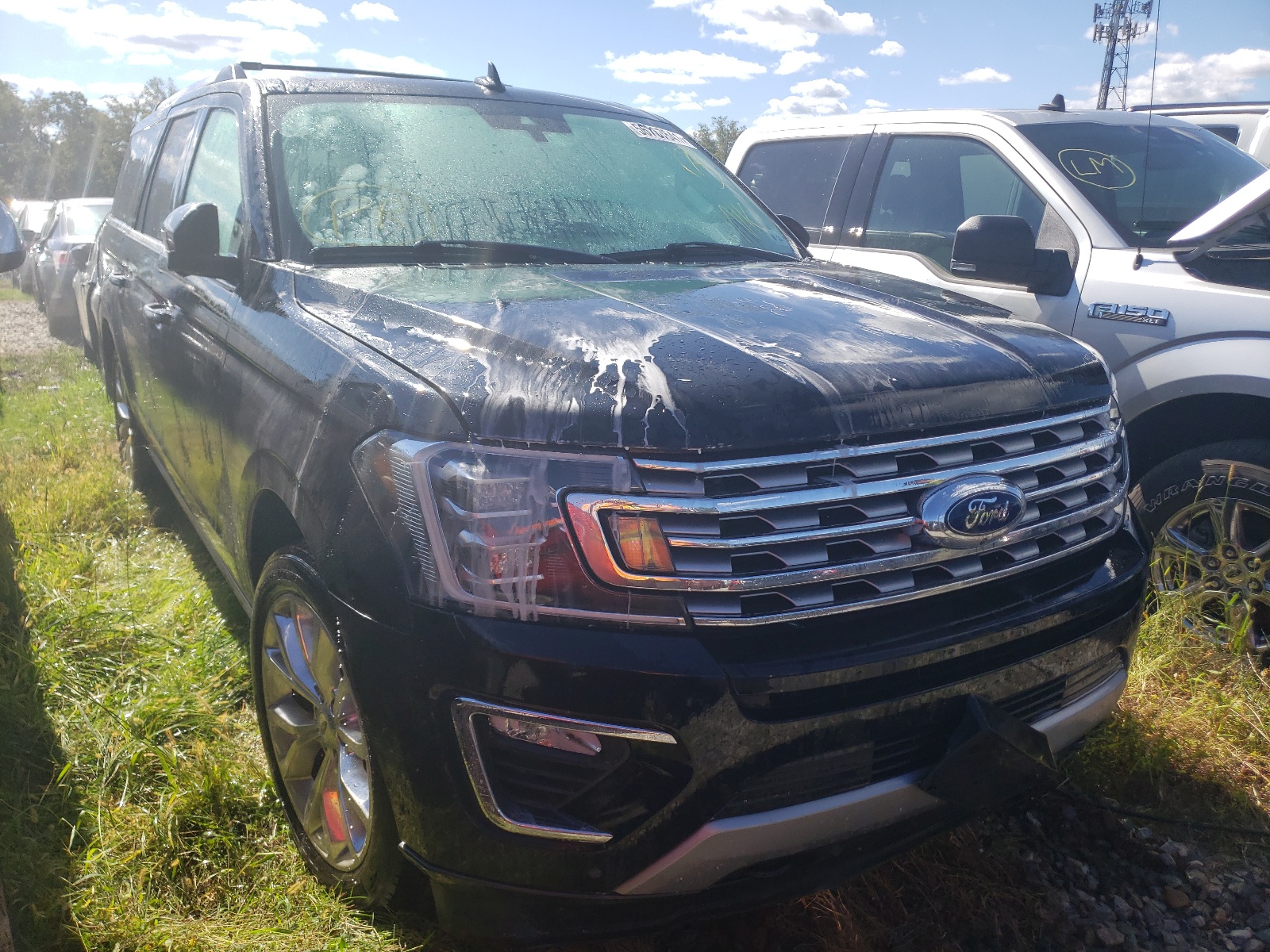 FORD EXPEDITION 2018 with VIN 1FMJK2ATXJEA35597 - Photo from auction