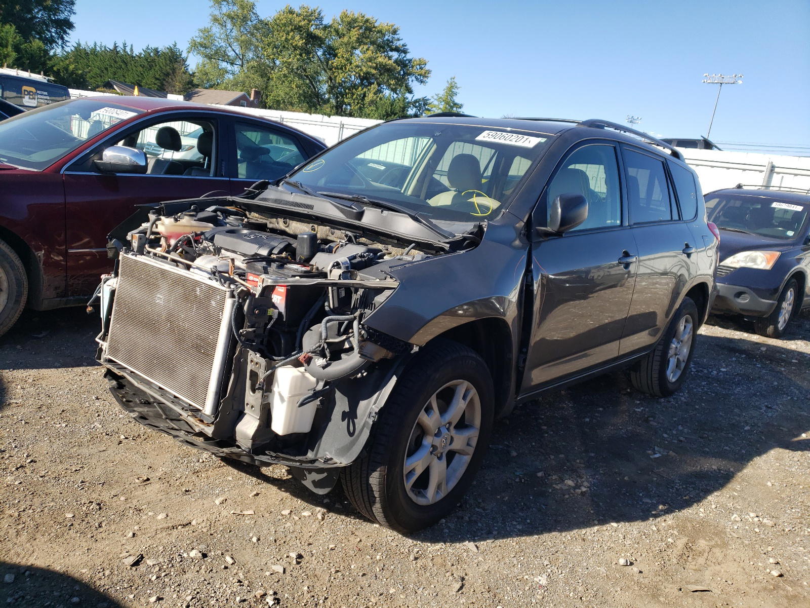 Photo 2 from auction – 2011 TOYOTA RAV4 with VIN JTMBF4DV4B5049695