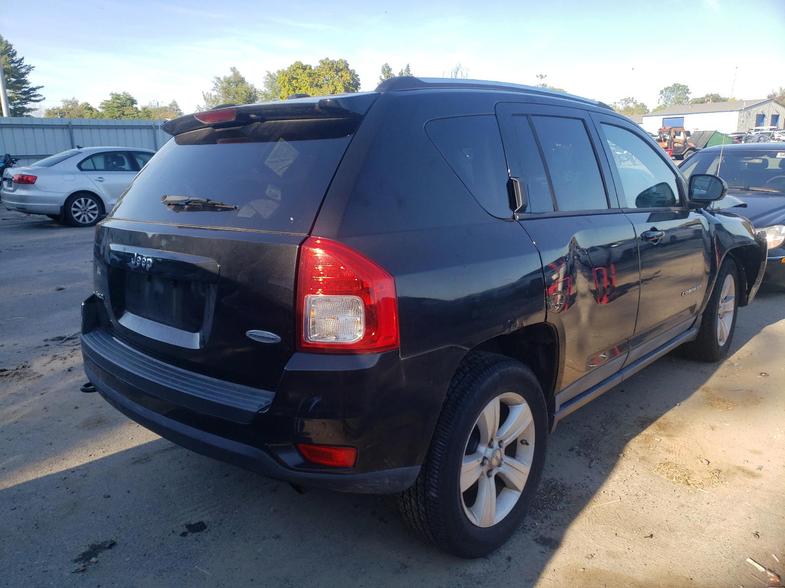 Photo 4 from auction – 2011 JEEP COMPASS SP with VIN 1J4NF1FB7BD154312