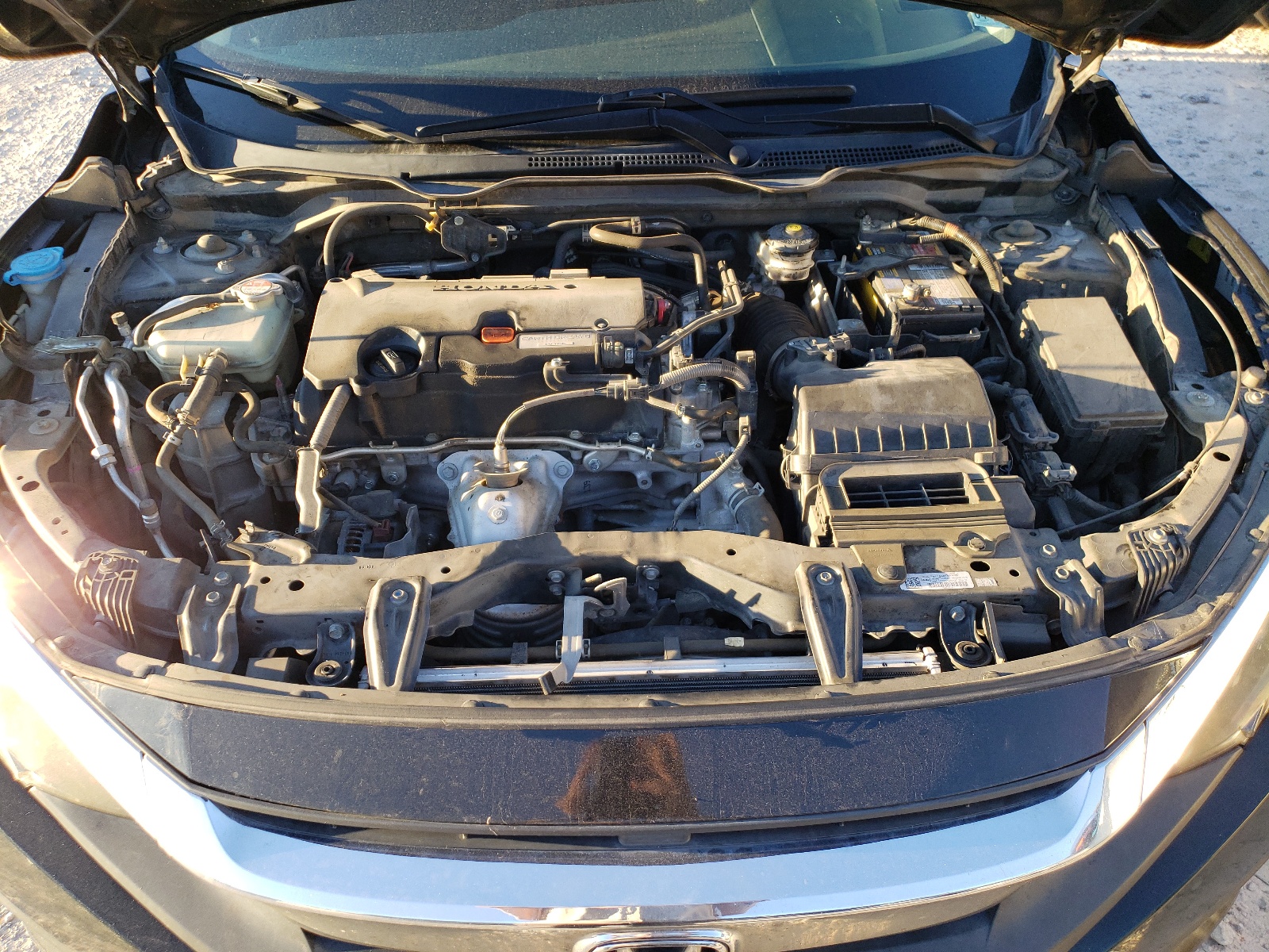 Photo 7 from auction – 2016 HONDA CIVIC LX with VIN 19XFC2E52GE032368