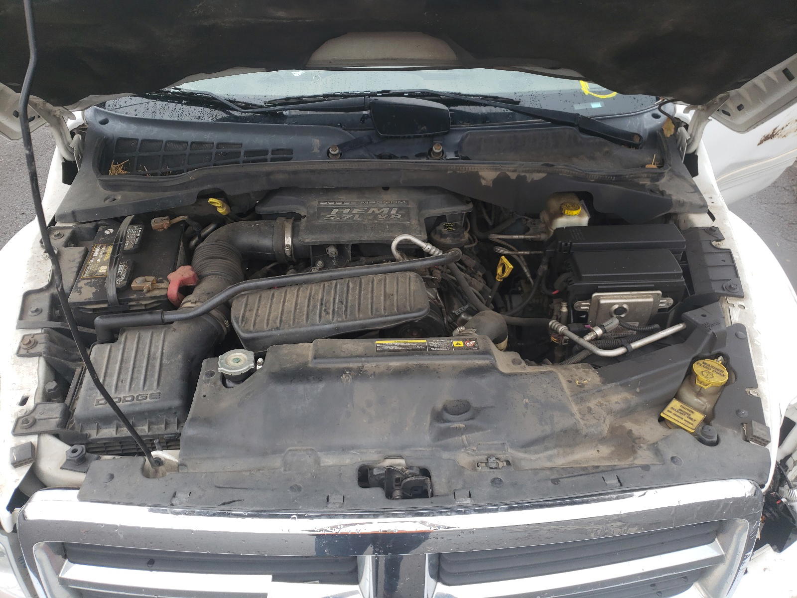 Photo 7 from auction – 2005 DODGE DURANGO SL with VIN 1D4HB48D35F502357