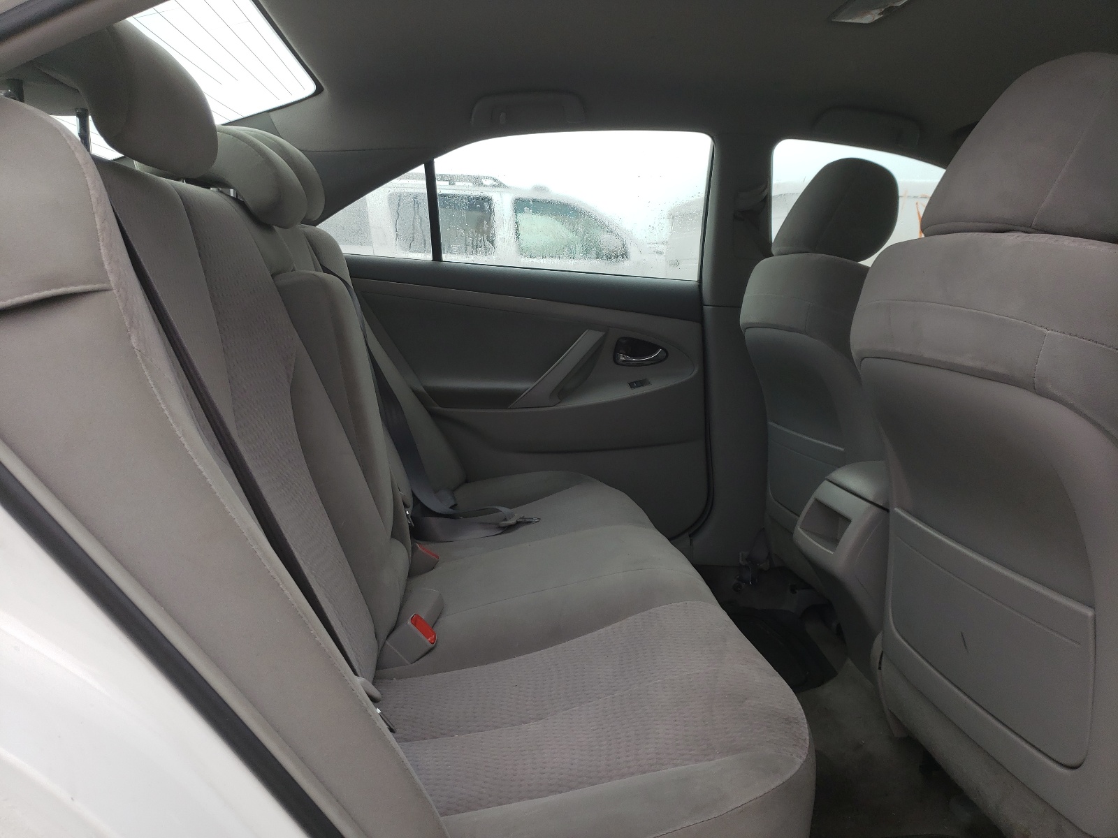 Photo 6 from auction – 2010 TOYOTA CAMRY BASE with VIN 4T1BF3EKXAU504337