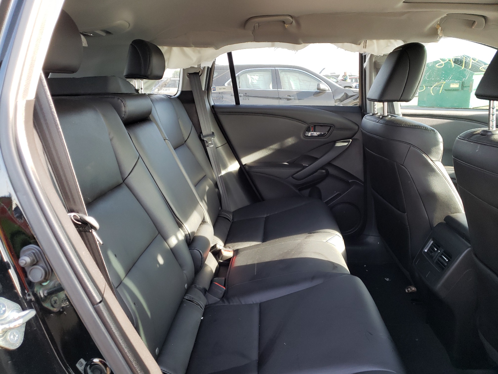 Photo 6 from auction – 2017 ACURA RDX with VIN 5J8TB3H38HL010567