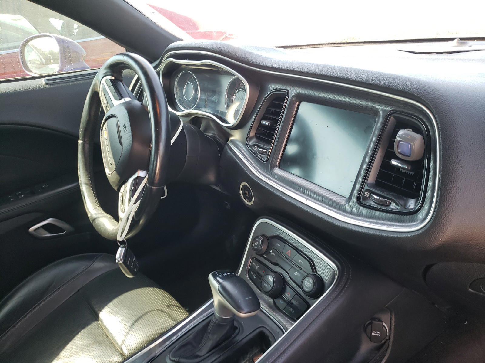Photo 9 from auction – 2016 DODGE CHALLENGER with VIN 2C3CDZAG9GH143024