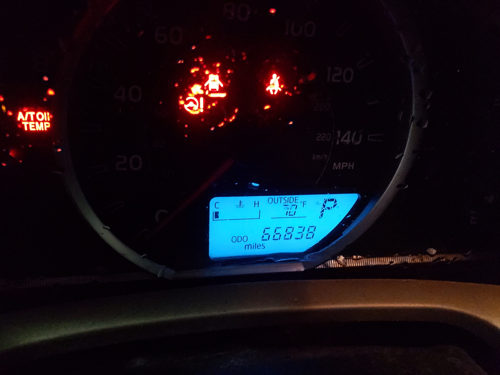 Photo 8 from auction – 2014 TOYOTA RAV4 XLE with VIN 2T3RFREV1EW198198