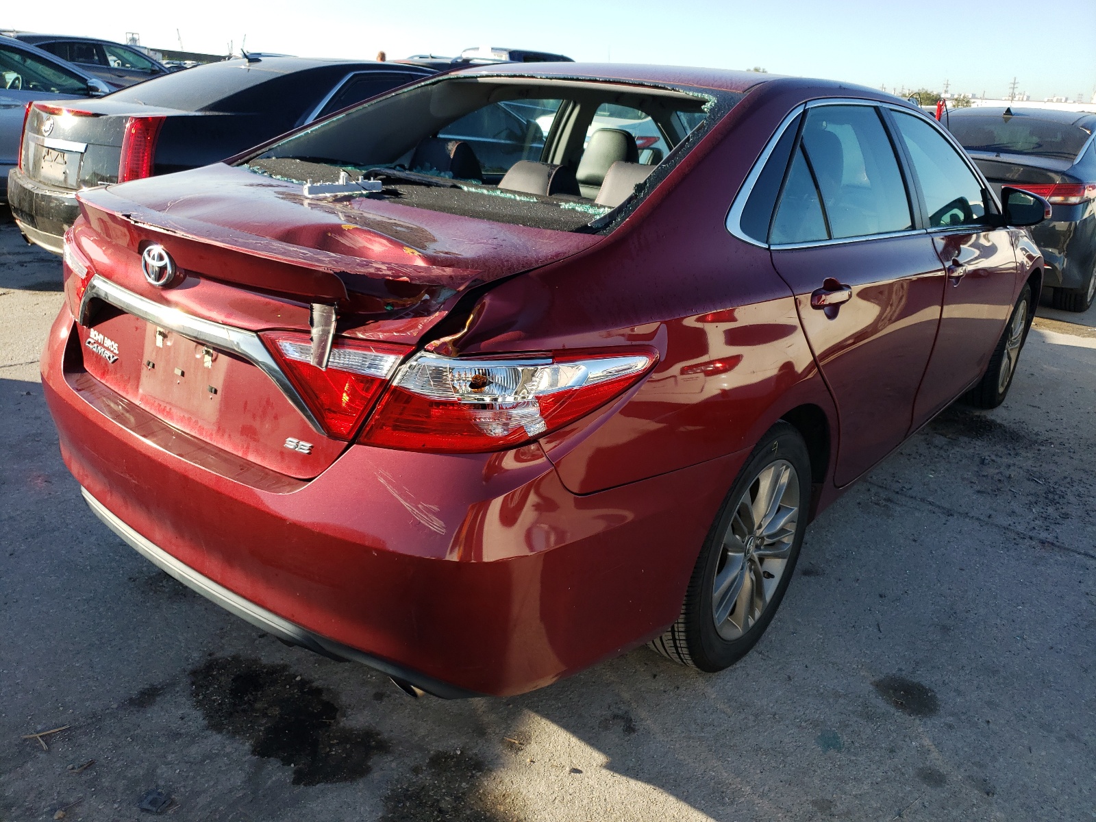 Photo 4 from auction – 2016 TOYOTA CAMRY LE with VIN 4T1BF1FK2GU613855