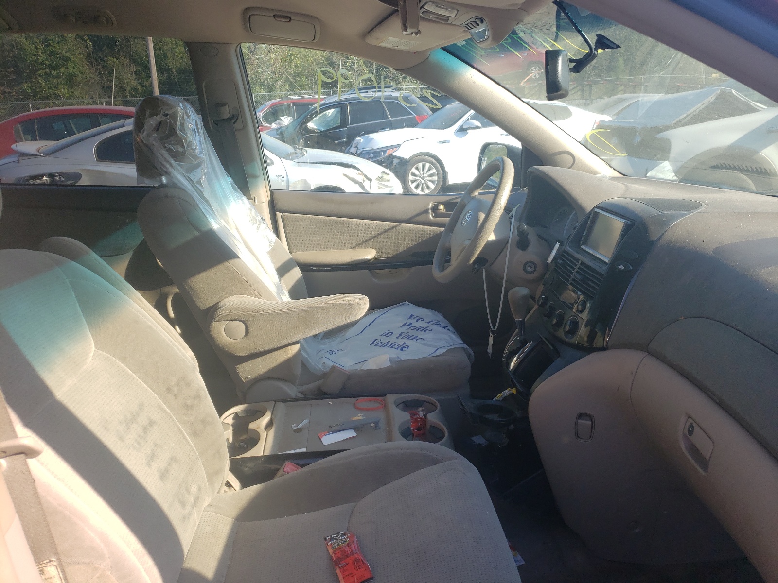 Photo 5 from auction – 2005 TOYOTA SIENNA CE with VIN 5TDZA23C95S366999