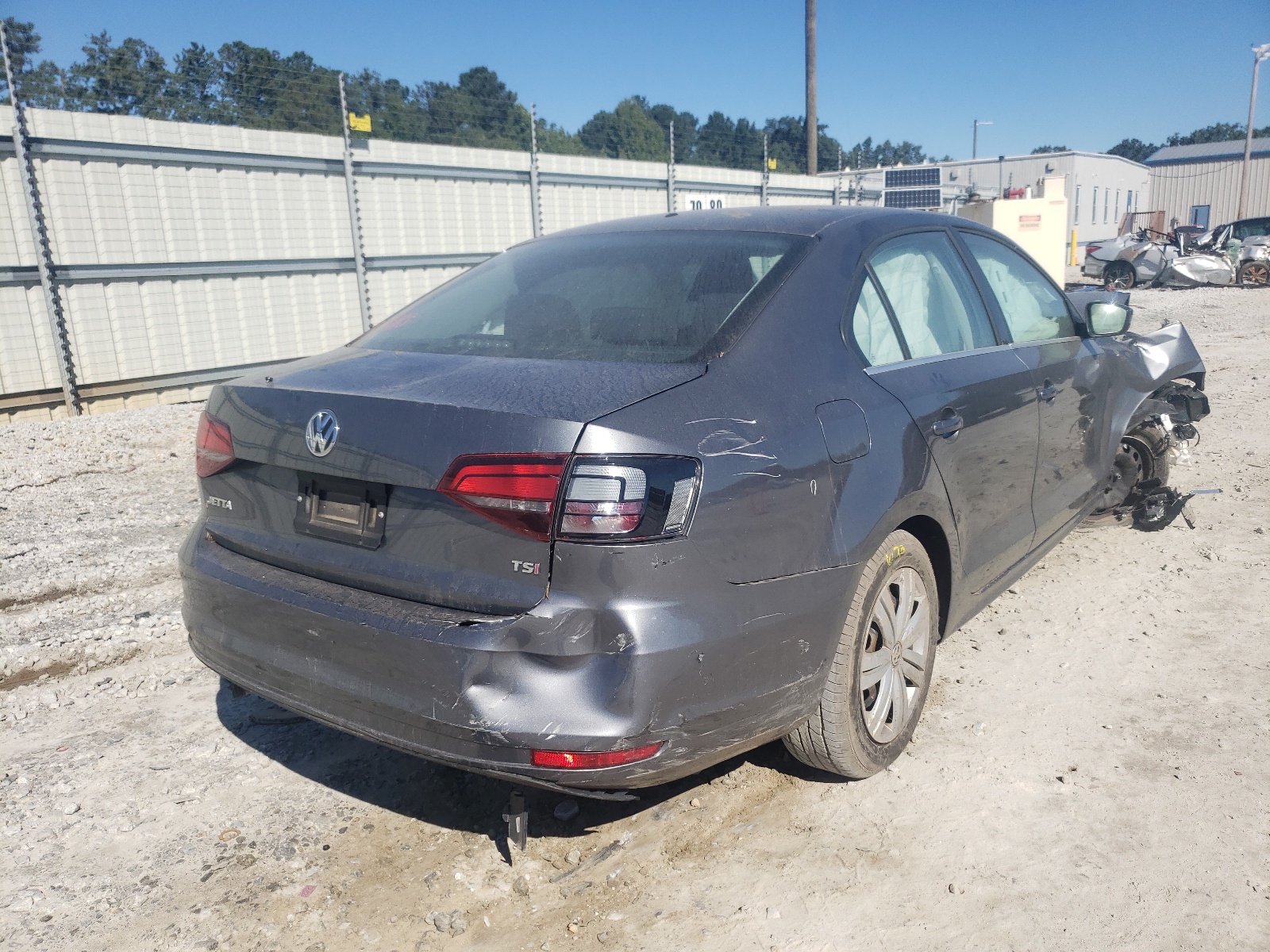 Photo 4 from auction – 2017 VOLKSWAGEN JETTA S with VIN 3VW2B7AJ6HM329522