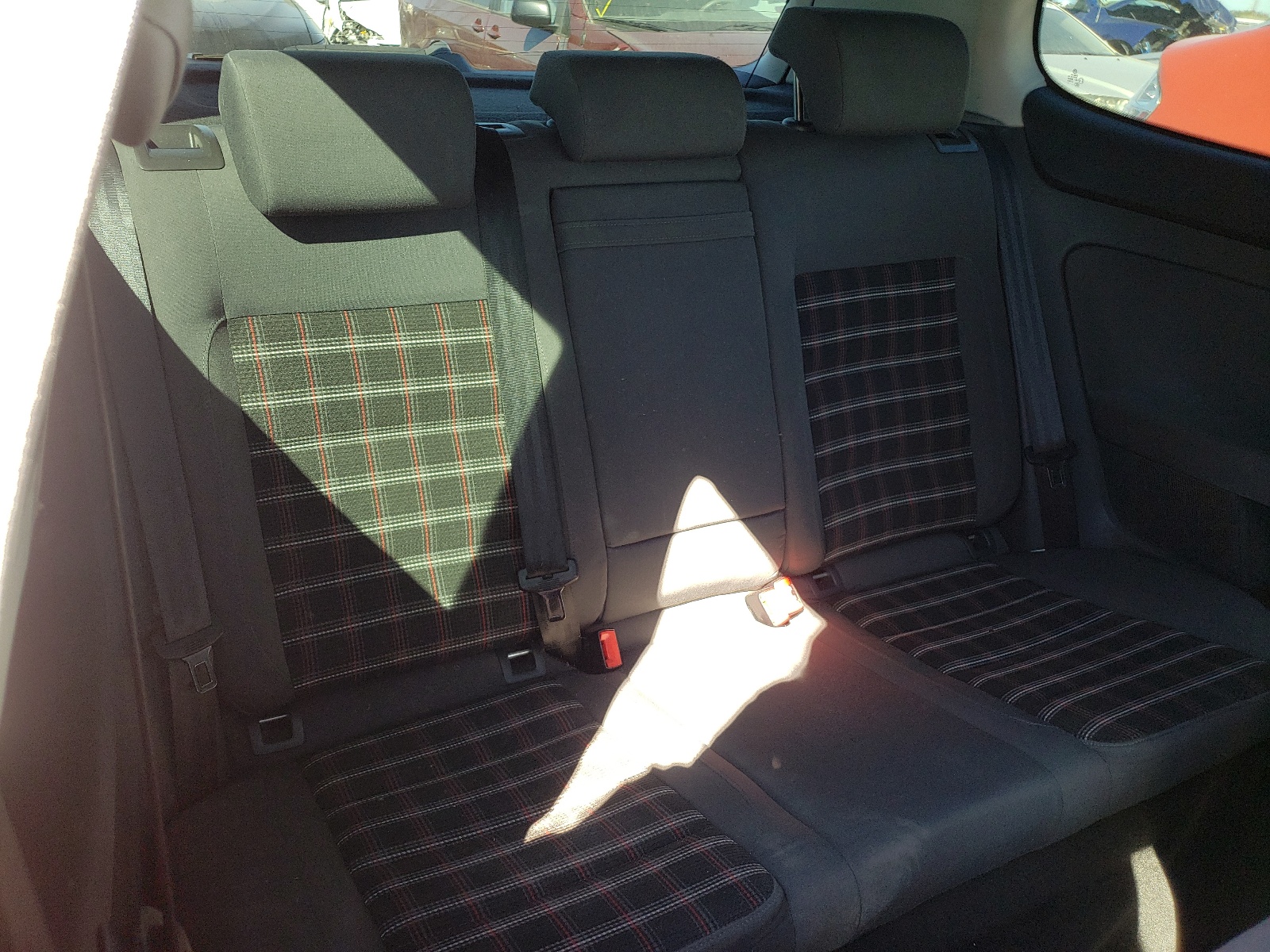 Photo 6 from auction – 2008 VOLKSWAGEN RABBIT with VIN WVWAB71K88W084777