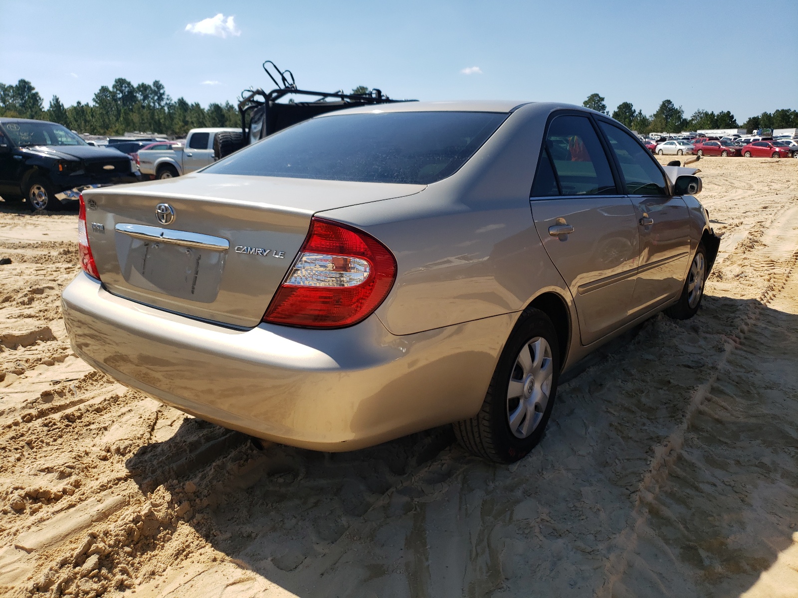 Photo 4 from auction – 2004 TOYOTA CAMRY LE with VIN 4T1BE32K24U925500