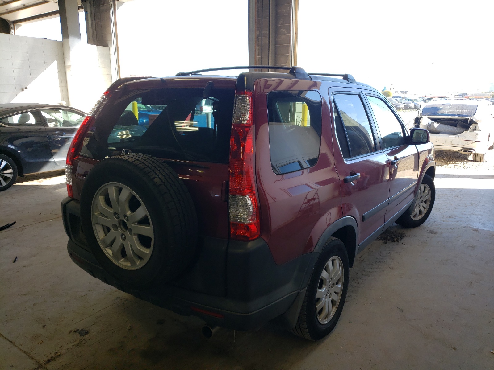 Zdjęcie 4 z aukcji – 2005 HONDA CR-V z VIN JHLRD78855C018775