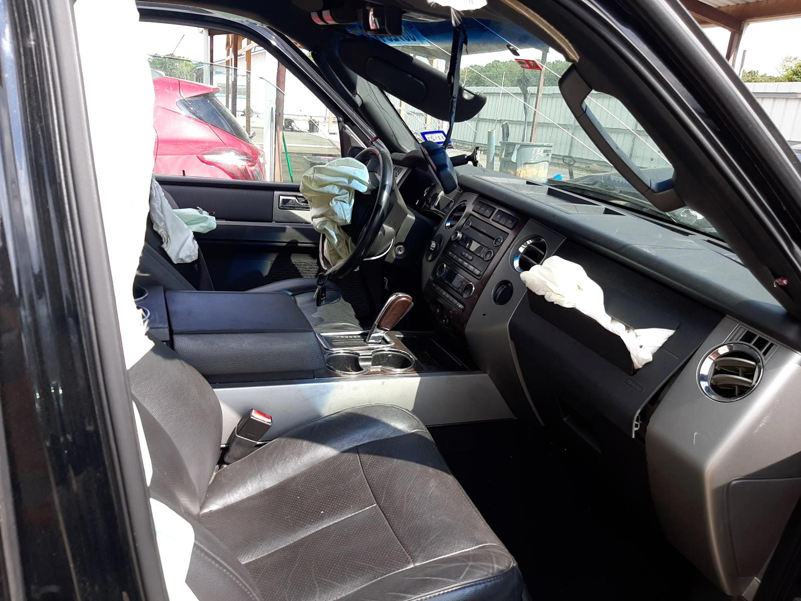 Photo 5 from auction – 2008 FORD EXPEDITION with VIN 1FMFU19528LA19741