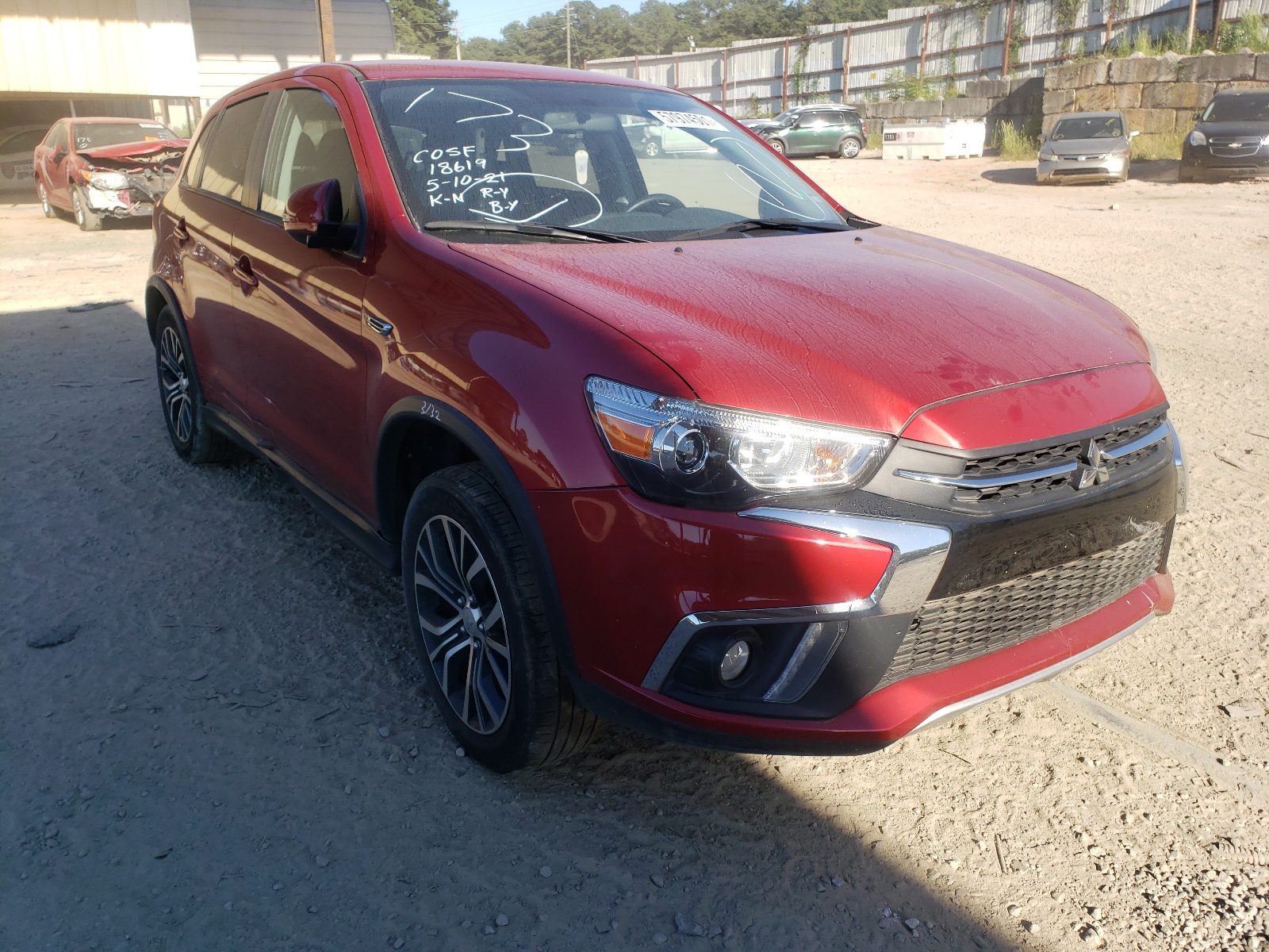MITSUBISHI OUTLANDER 2019 with VIN JA4AR3AU3KU027468 - Photo from auction