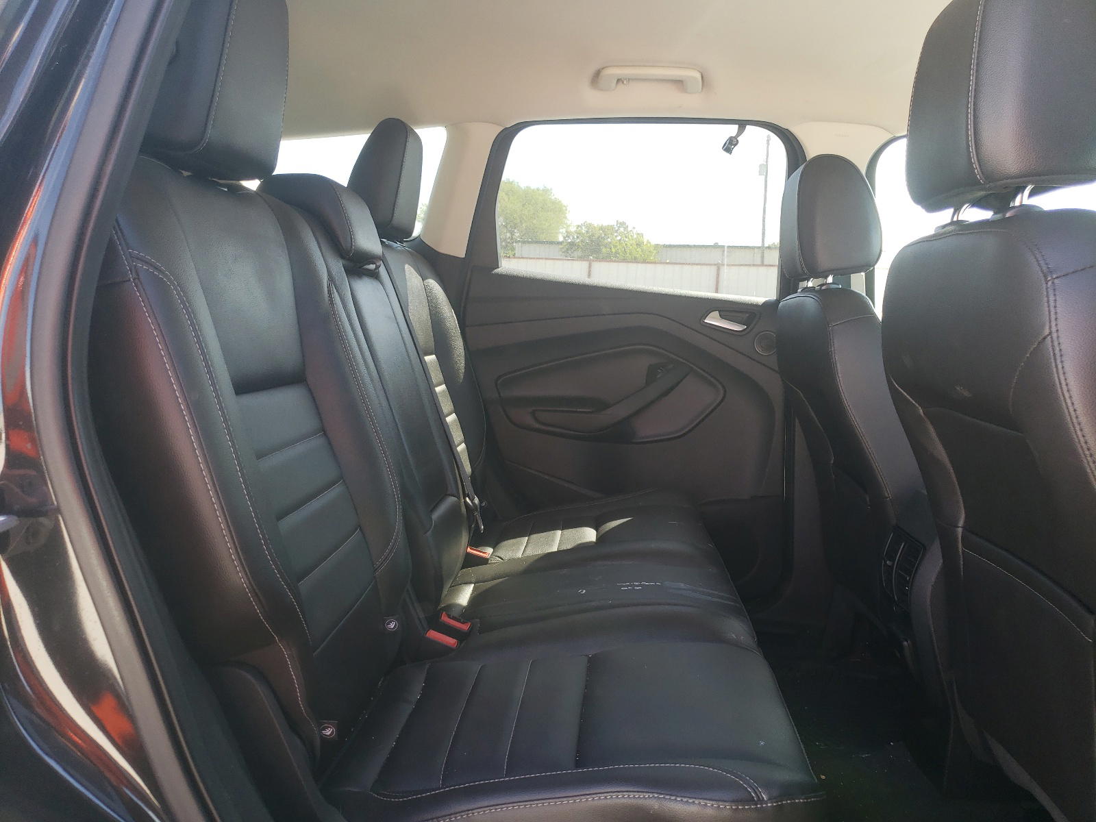 Photo 6 from auction – 2014 FORD ESCAPE SE with VIN 1FMCU9G97EUC59851