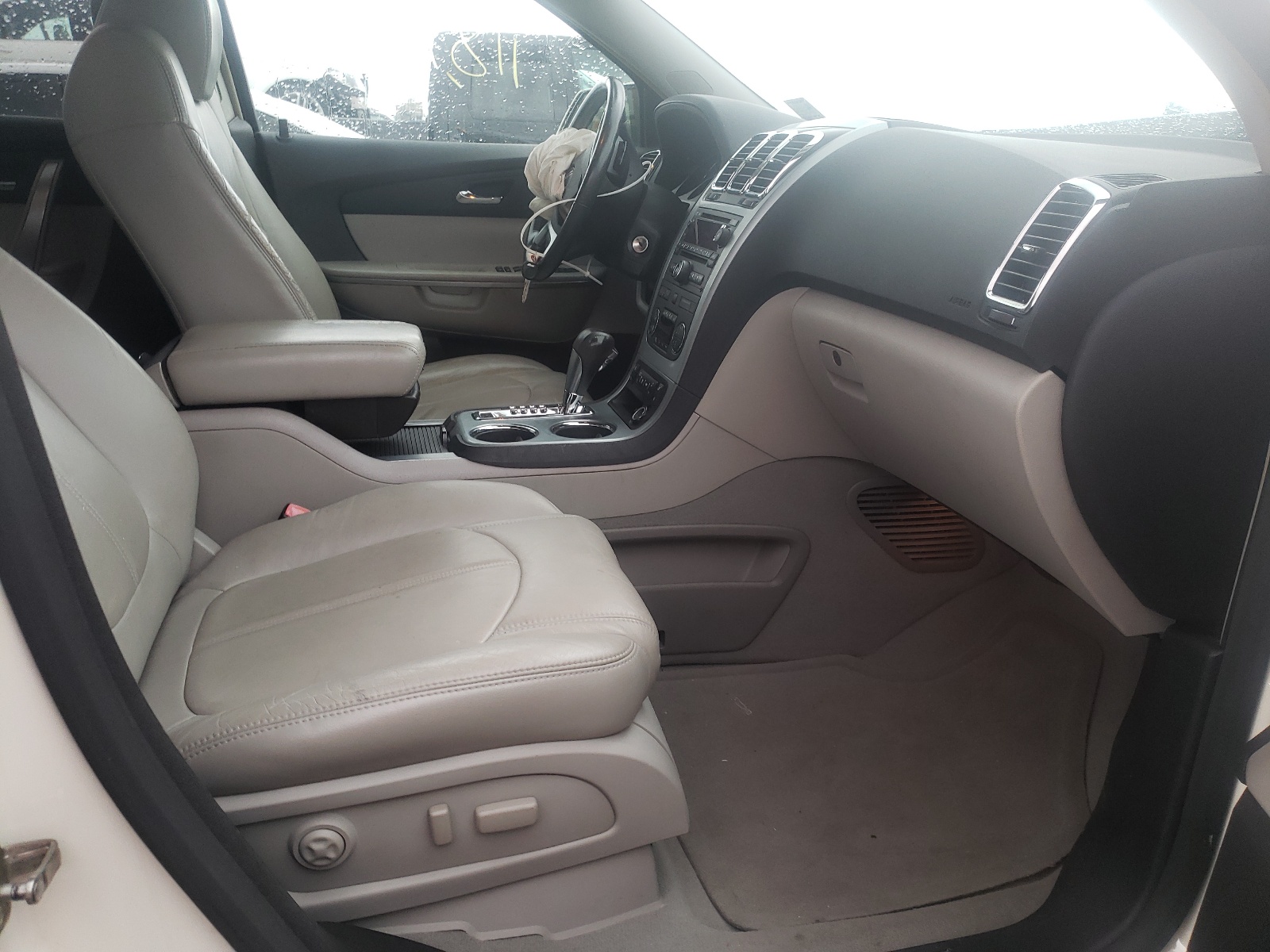 Photo 5 from auction – 2008 GMC ACADIA SLT with VIN 1GKER33718J129445