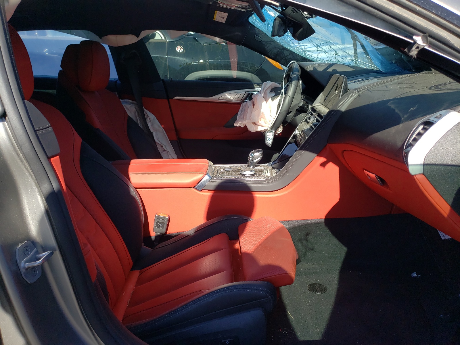 Photo 5 from auction – 2021 BMW M850XI with VIN WBAGV8C08MCF72450
