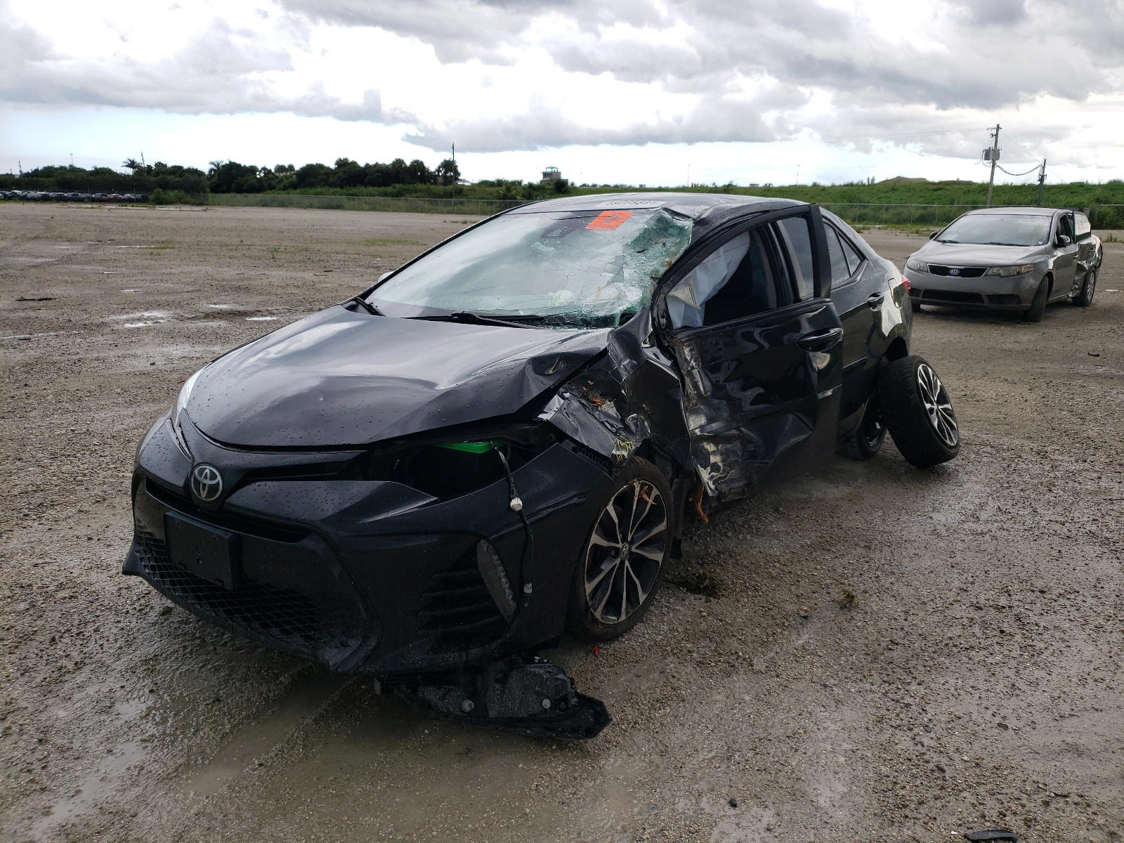 Photo 2 from auction – 2017 TOYOTA COROLLA L with VIN 2T1BURHEXHC936078
