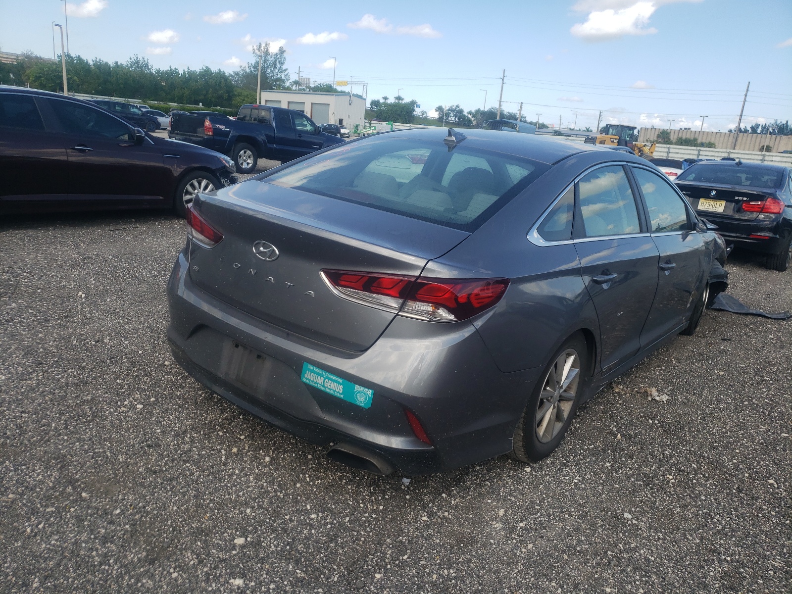 Photo 4 from auction – 2018 HYUNDAI SONATA SE with VIN 5NPE24AF9JH700548