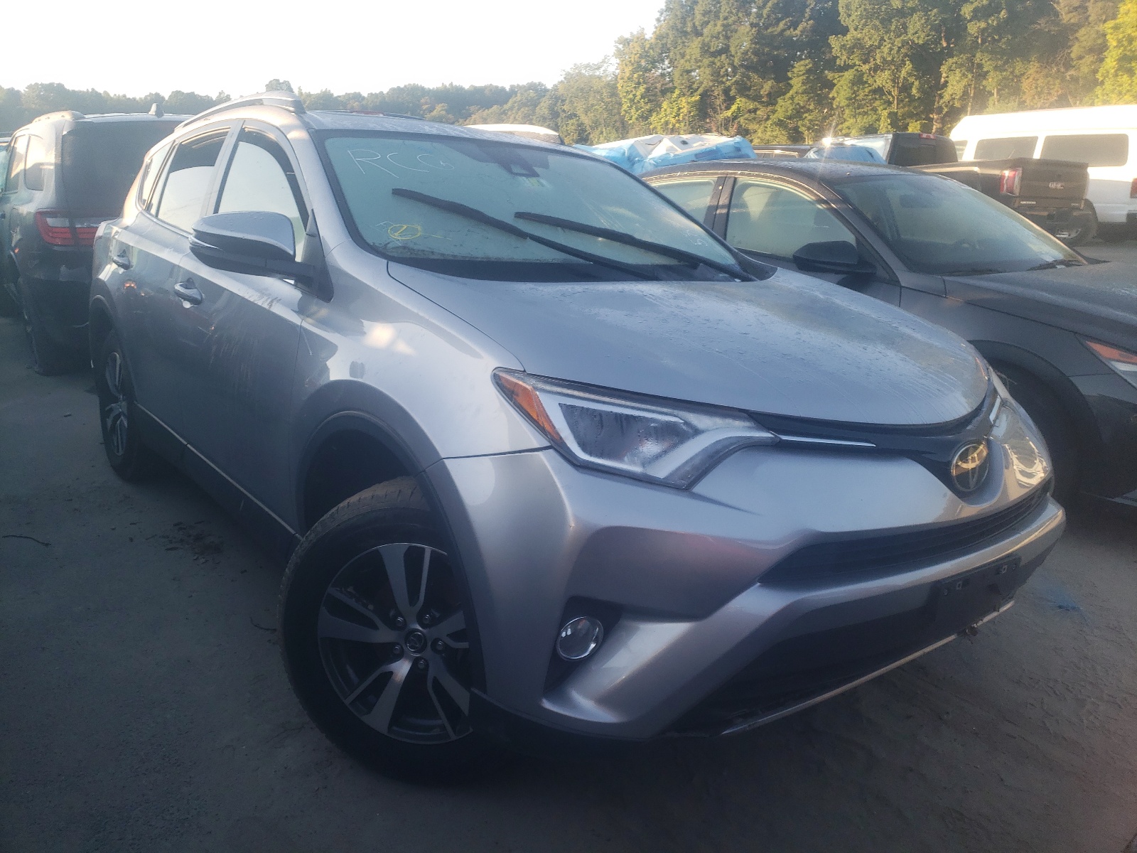 Photo 1 from auction – 2018 TOYOTA RAV4 ADVEN with VIN JTMRFREV7JJ232217