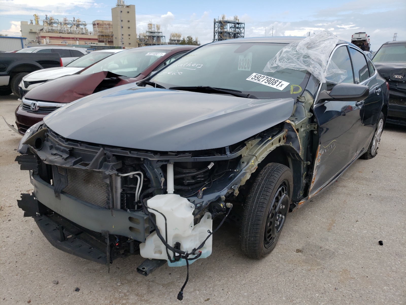 Photo 2 from auction – 2020 CHEVROLET MALIBU LT with VIN 1G1ZD5ST2LF027887