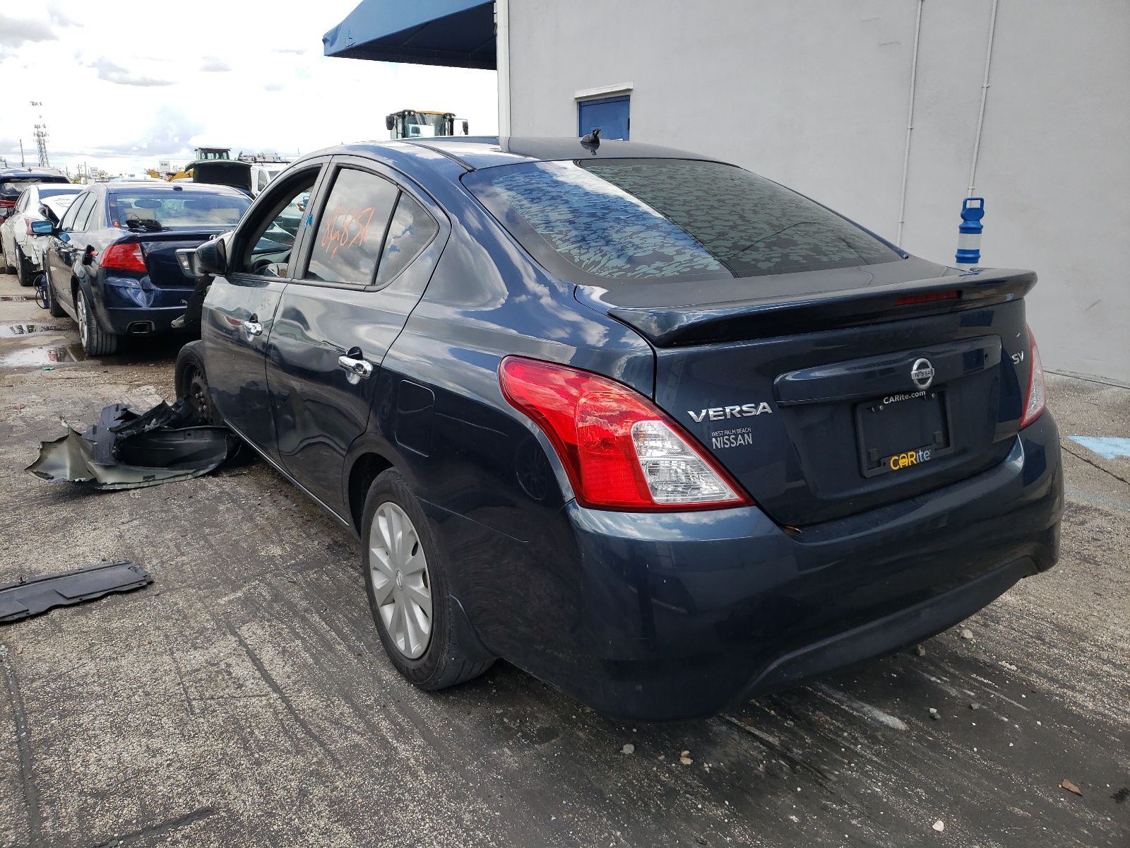 Photo 3 from auction – 2017 NISSAN VERSA S with VIN 3N1CN7AP7HL851524