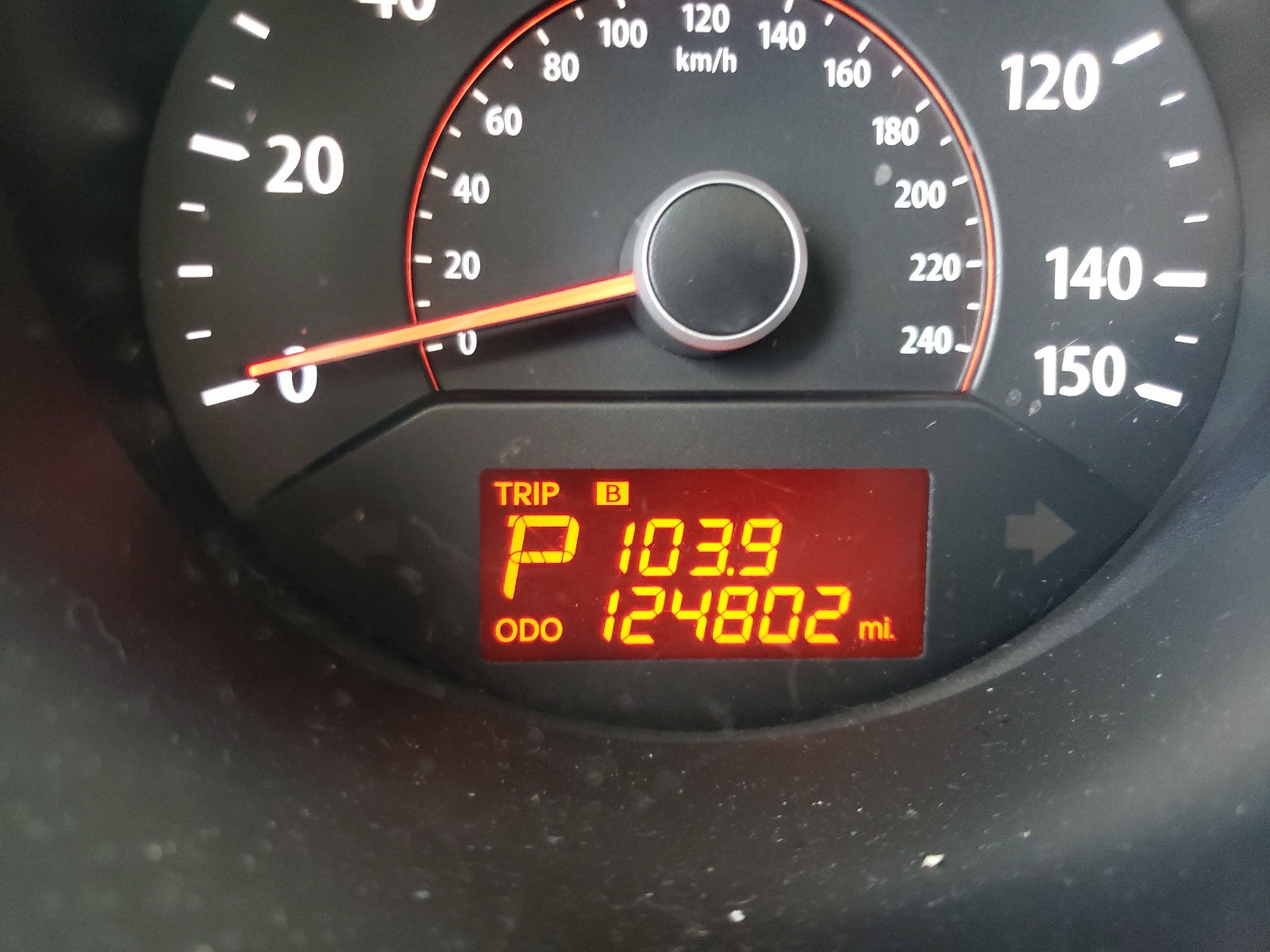 Photo 12 from auction – 2011 KIA SORENTO BA with VIN 5XYKT4A22BG158988