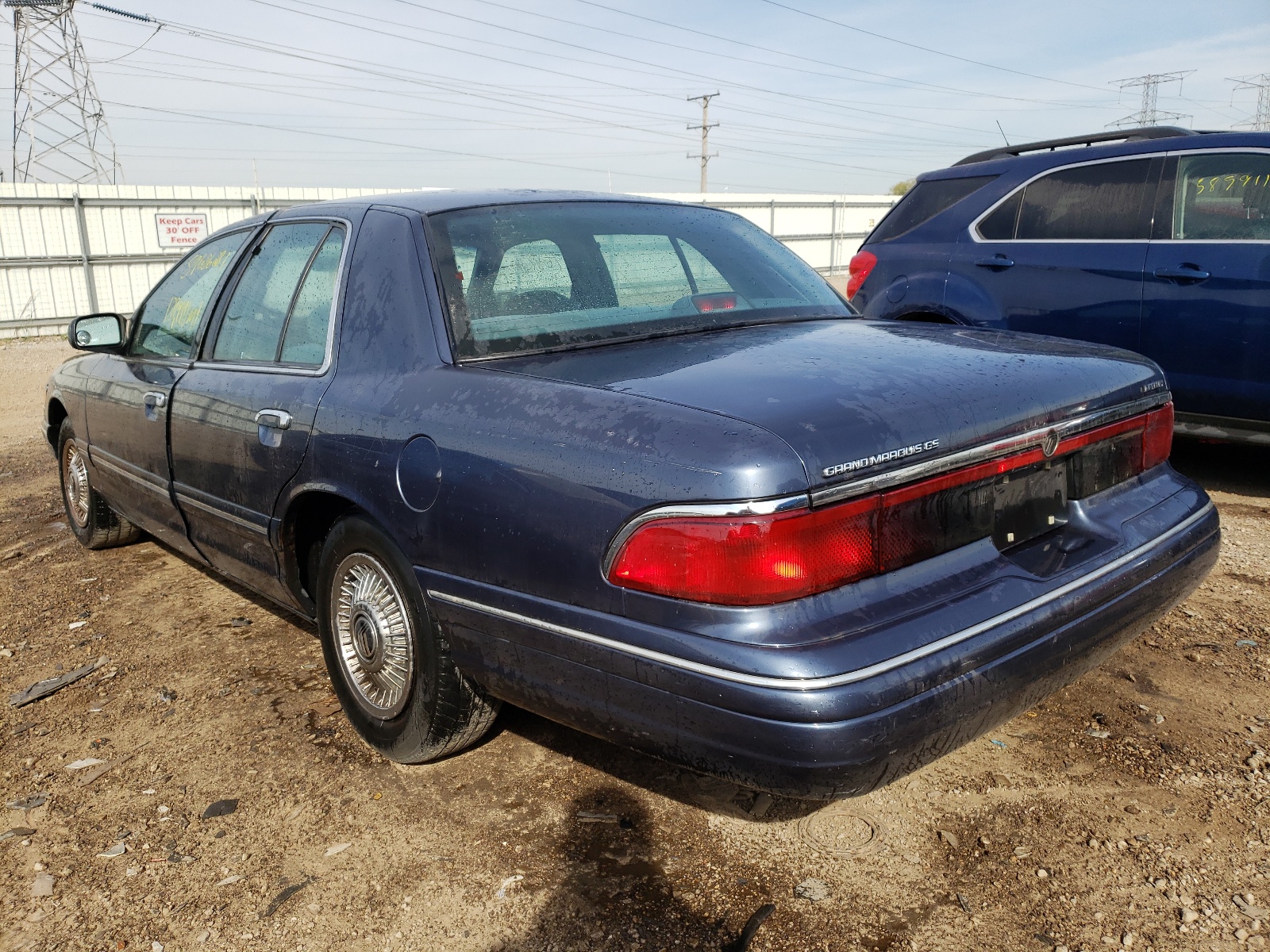 Photo 3 from auction – 1997 MERCURY GRAND MARQ with VIN 2MELM74W7VX718788