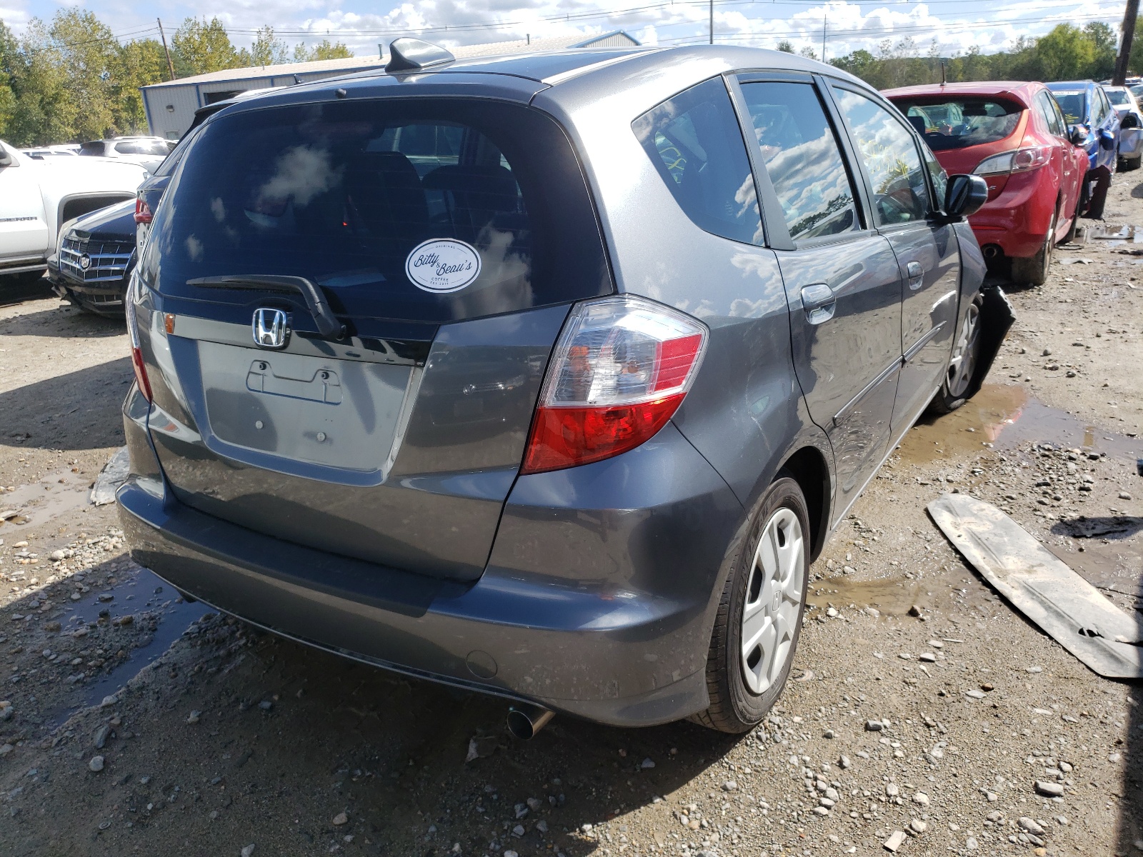 Photo 4 from auction – 2013 HONDA FIT with VIN JHMGE8H38DC003941