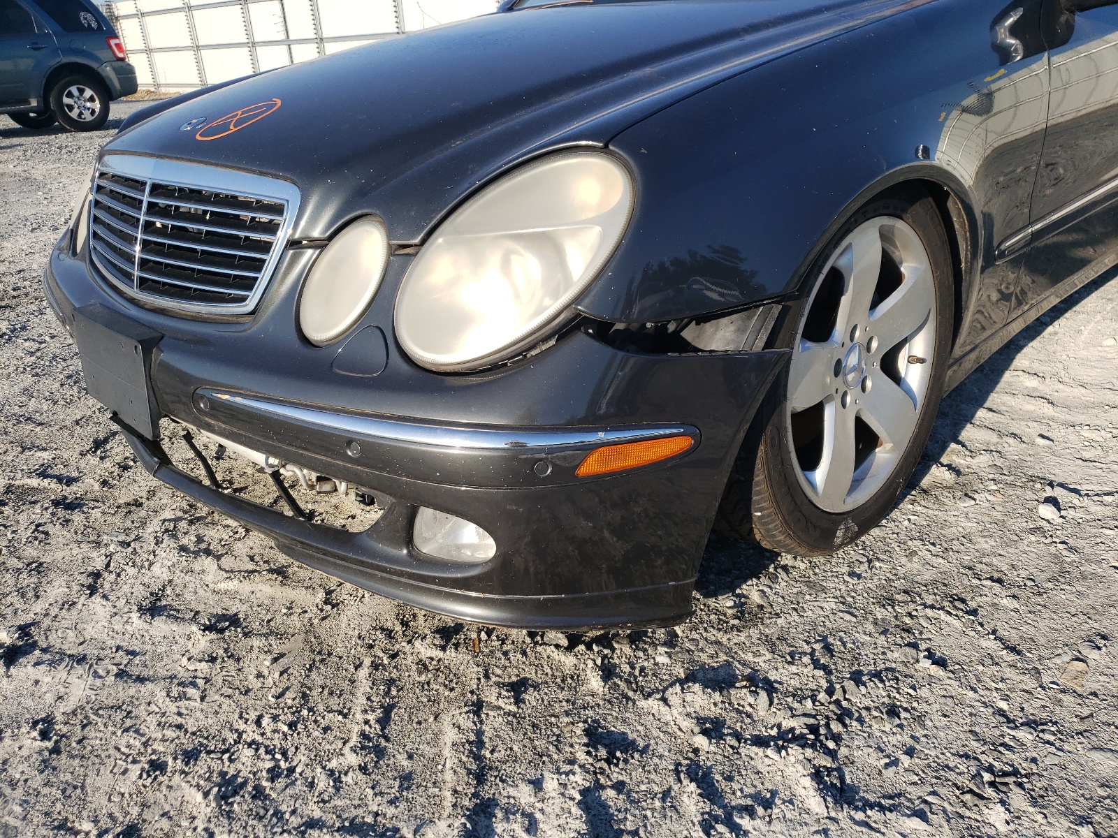 Photo 9 from auction – 2003 MERCEDES-BENZ E 500 with VIN WDBUF70J63A147468