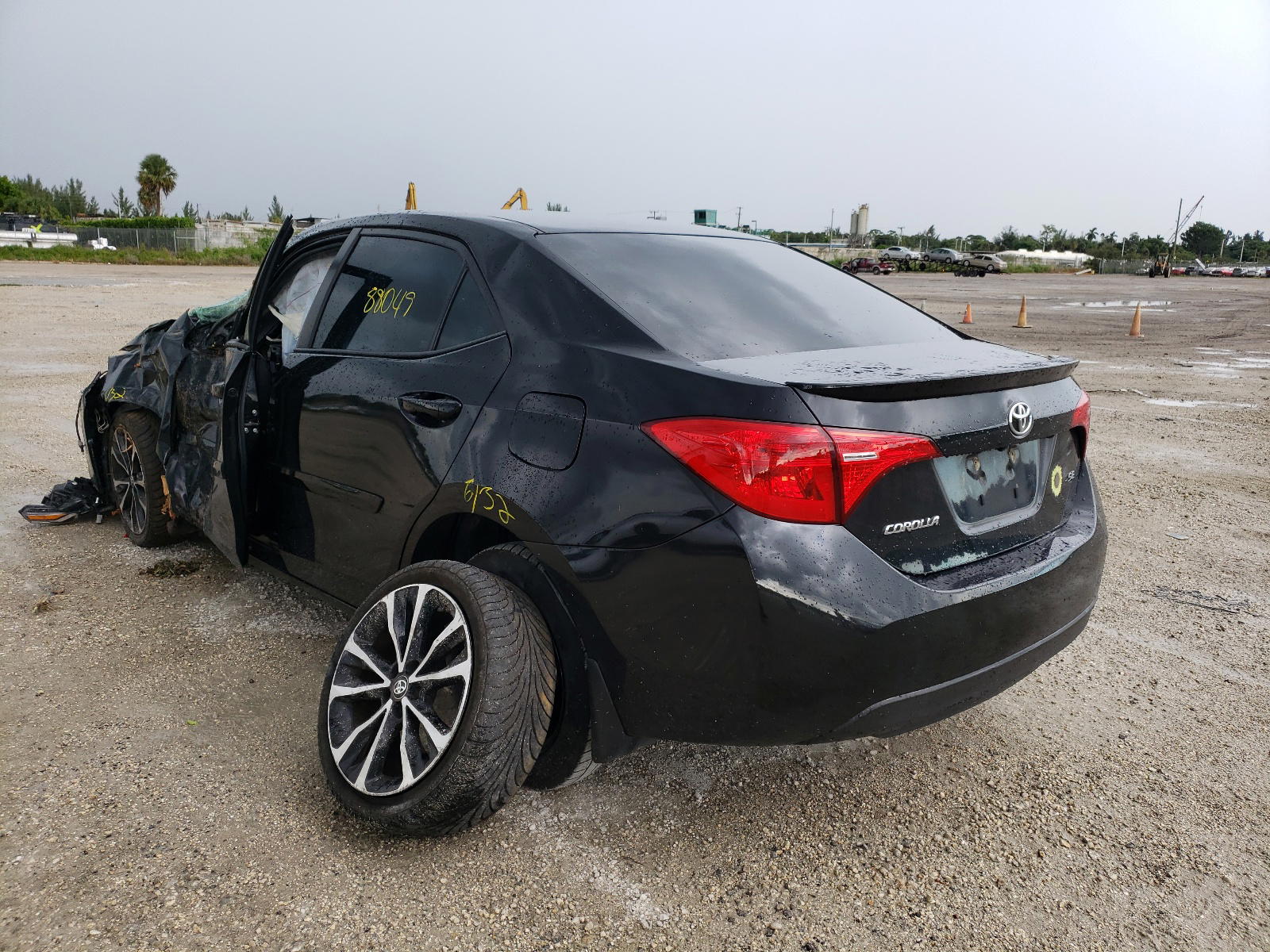 Photo 3 from auction – 2017 TOYOTA COROLLA L with VIN 2T1BURHEXHC936078