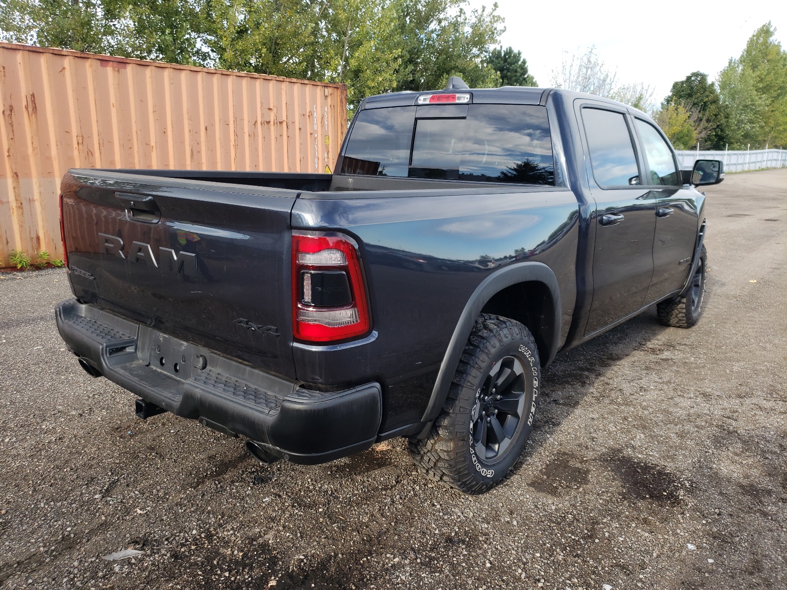 Photo 4 from auction – 2019 RAM 1500 REBEL with VIN 1C6SRFLT6KN820068
