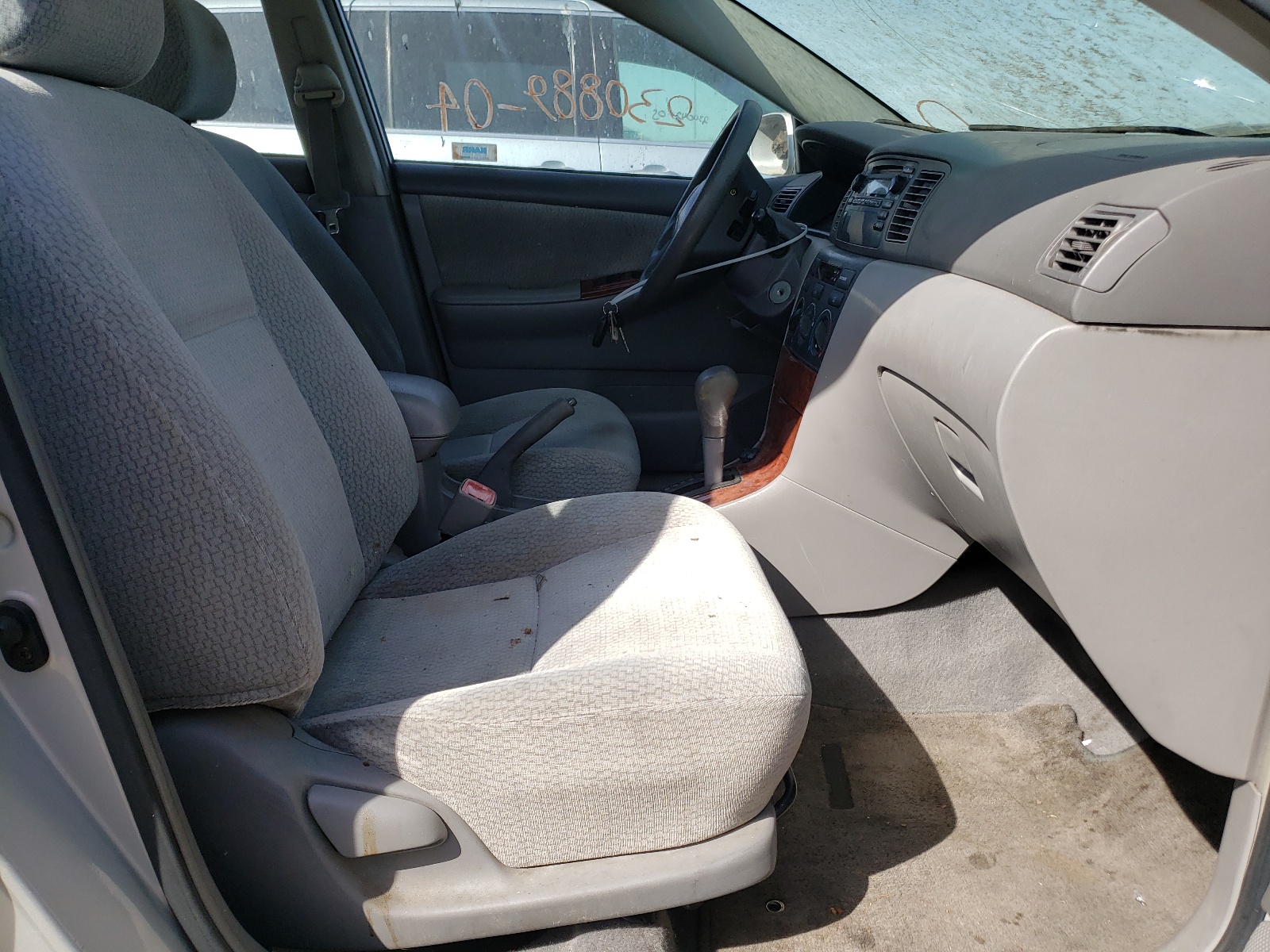 Photo 19 from auction – 2004 TOYOTA COROLLA CE with VIN 1NXBR32EX4Z319392