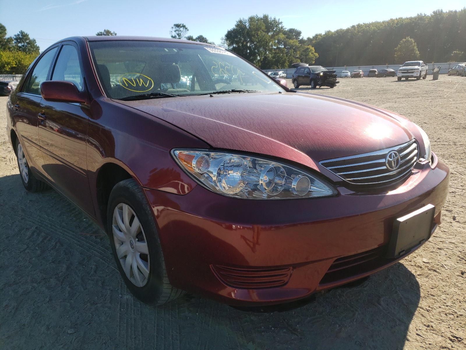 TOYOTA CAMRY LE 2005 with VIN 4T1BE30K05U387500 - Photo from auction